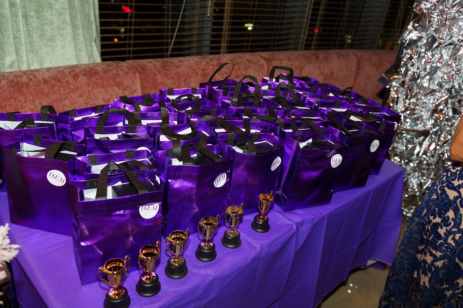 DSC04567December 05_ 2022DJEM__100P.jpg