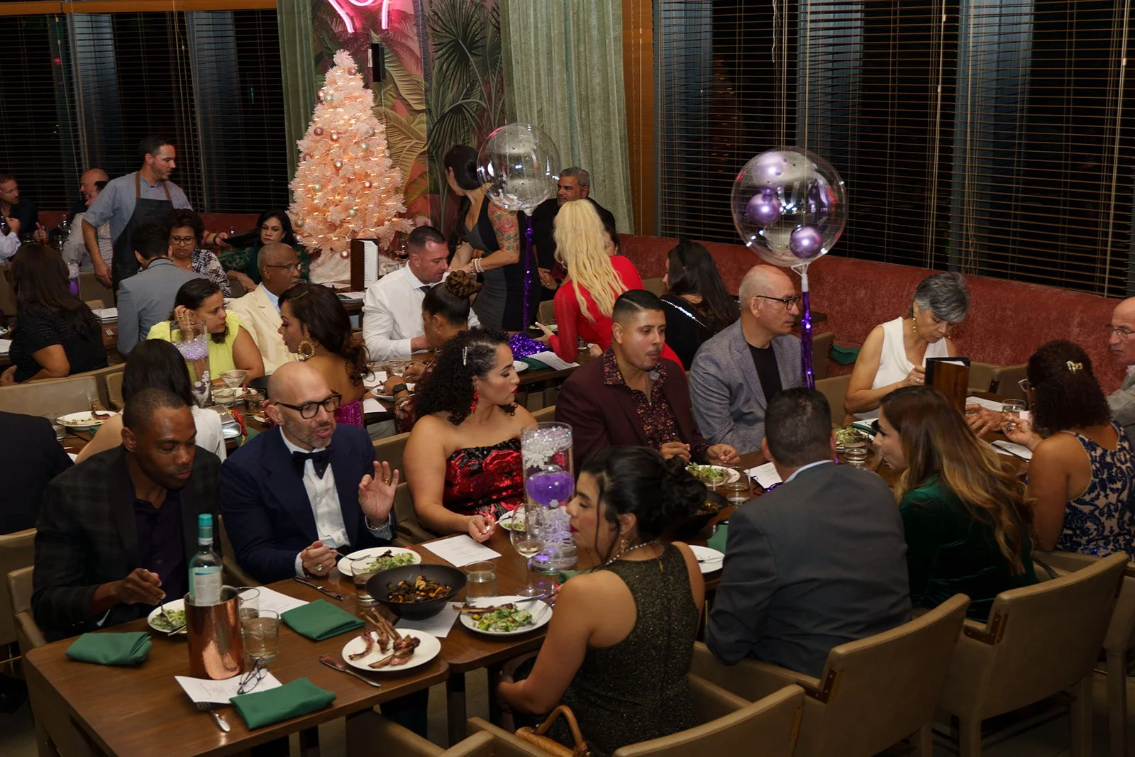 DSC04744December 05_ 2022DJEM__100P.jpg