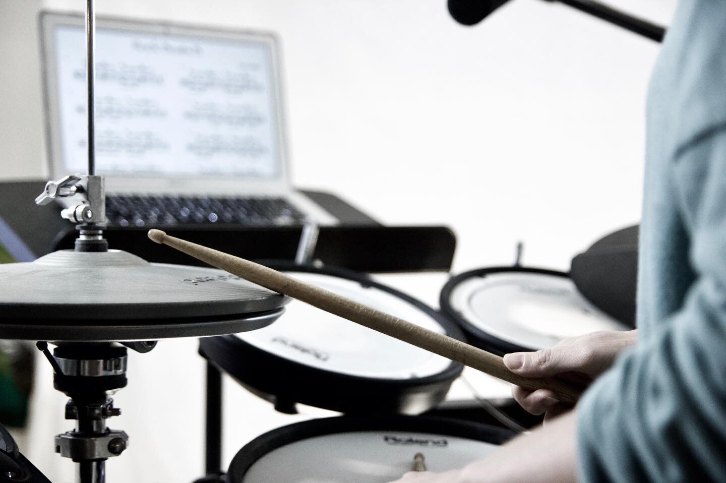Yes, you can do drum lessons online. Acoustic kit only? Not an issue. Chat with us - we&rsquo;d love to get you set up and learning.