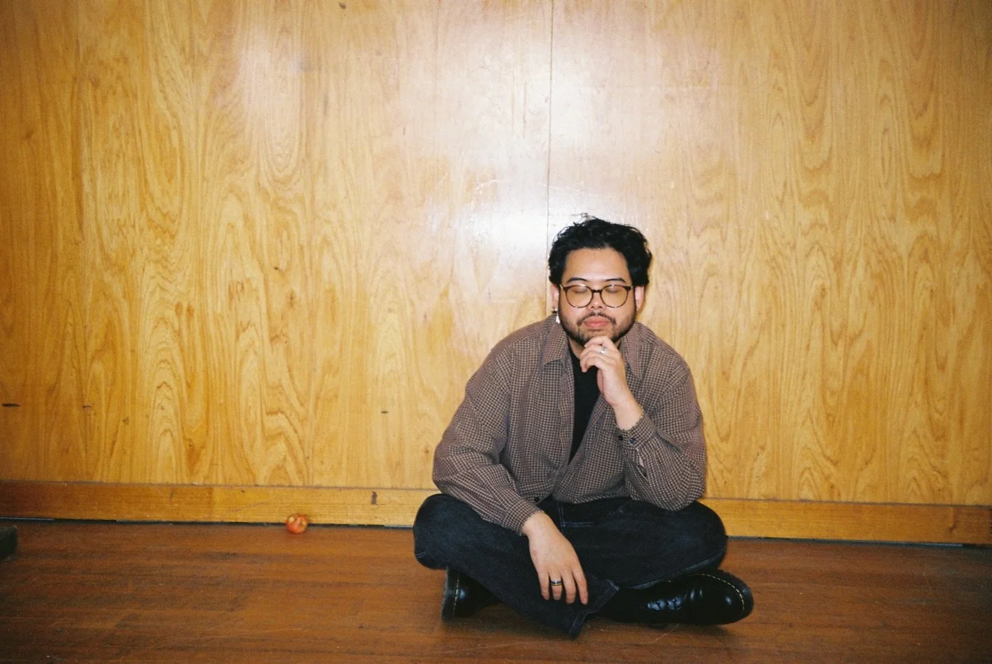 free show this sunday 7 dec at @carolinacafebar in brunswick east. 🌈 grab a coffee, settle in, and hang out with me for a soft lil solo set at 12pm. who&rsquo;s in? ☕️💗