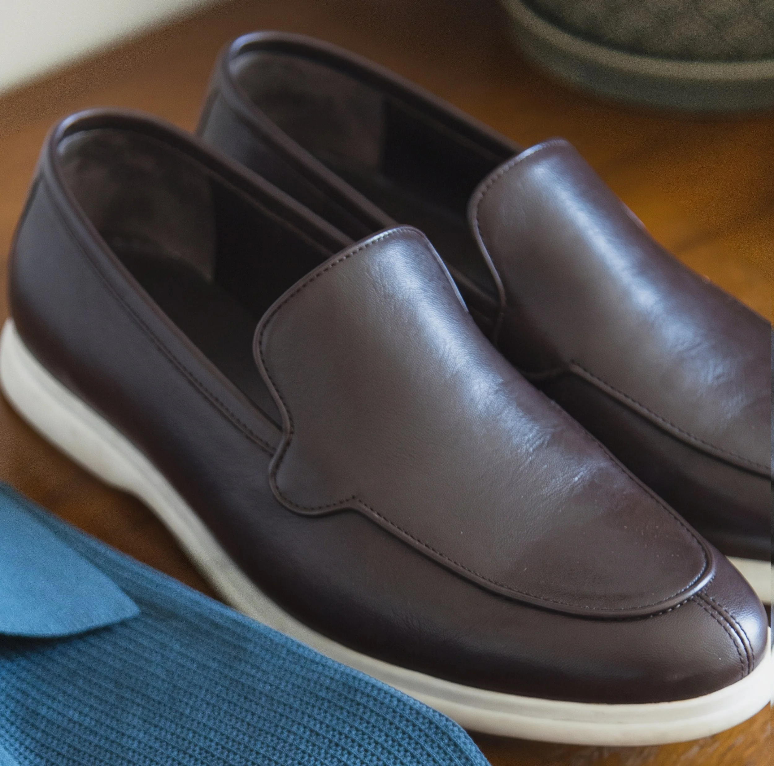 Brown Pebble Leather City Walker – Ready to Wear