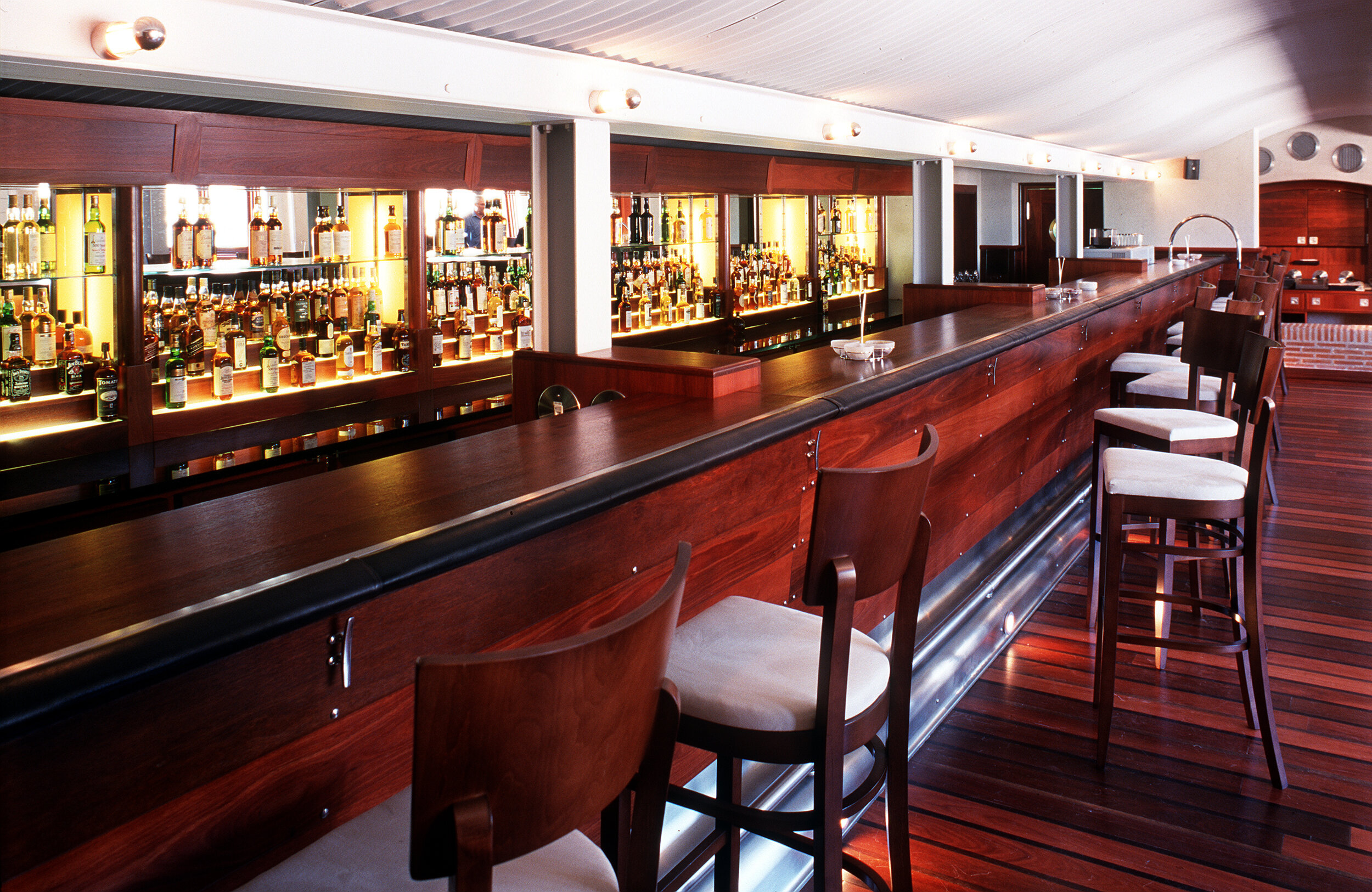 Cape Grace Bar.jpg