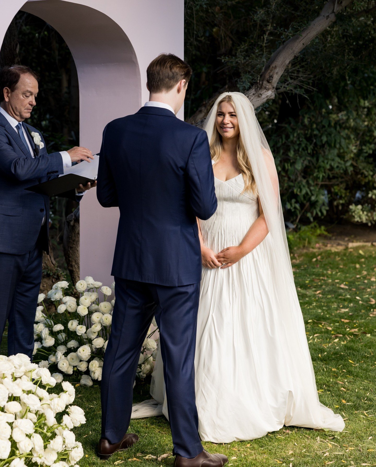 Two hearts, one love. Congratulations Kendal and Benedict!
...
#artisaninspiration #palmspringswedding #artisanevents #artisaneventfloraldecor #brideandgroom