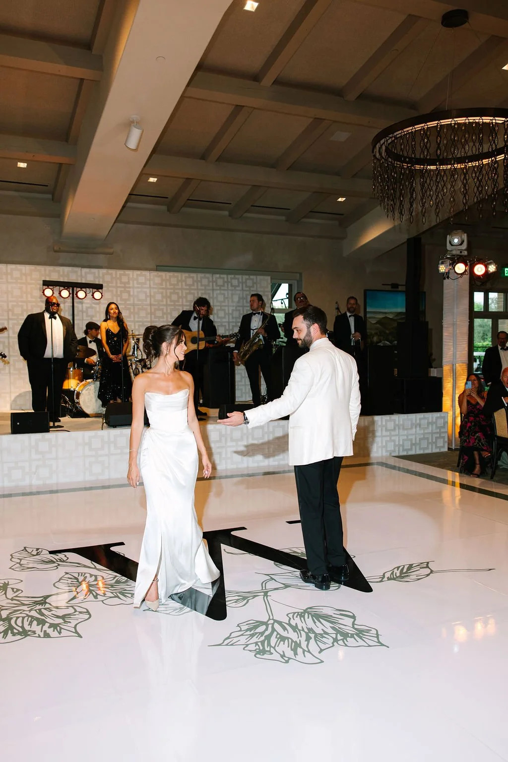 Claire&Jonathon-Sneaks-032826-JodeeFriday&Co-374.jpg