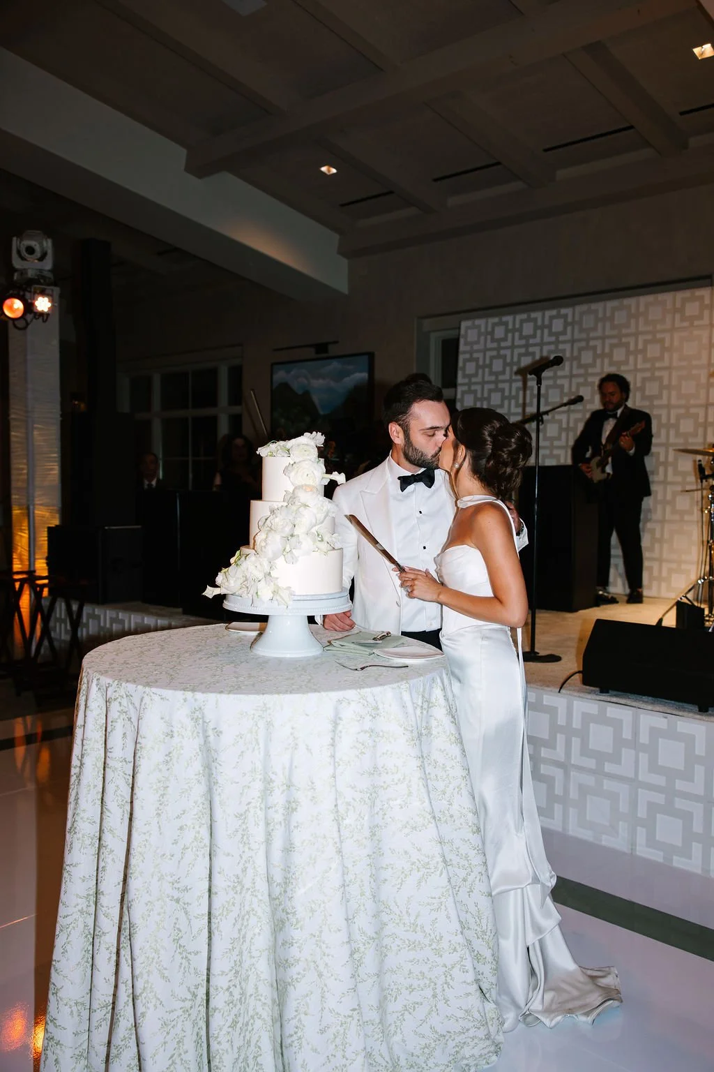Claire&Jonathon-Sneaks-032826-JodeeFriday&Co-440.jpg