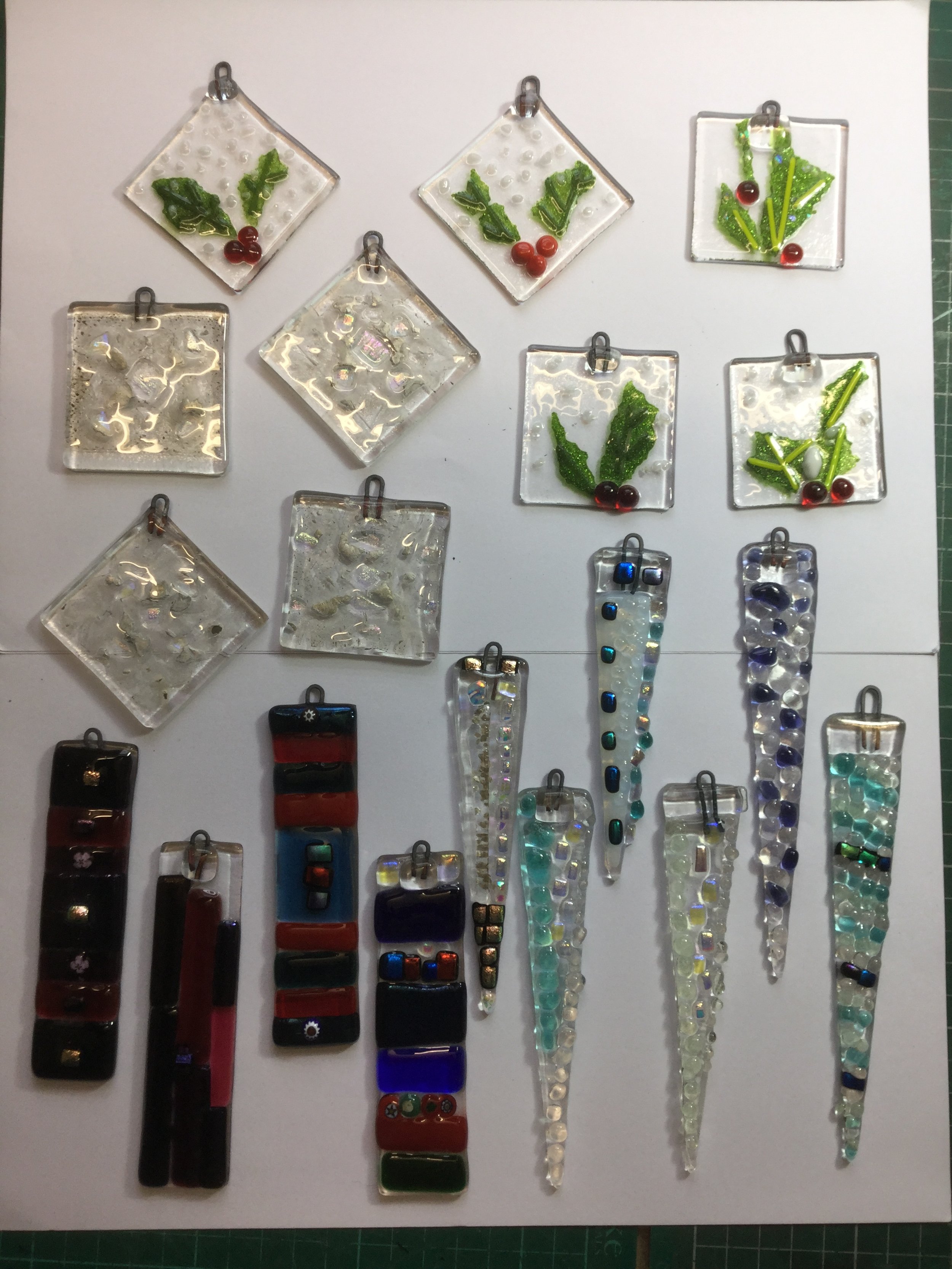 WORKSHOP: Fused glass Christmas Decorations with Sarah Hunt POSTPONED