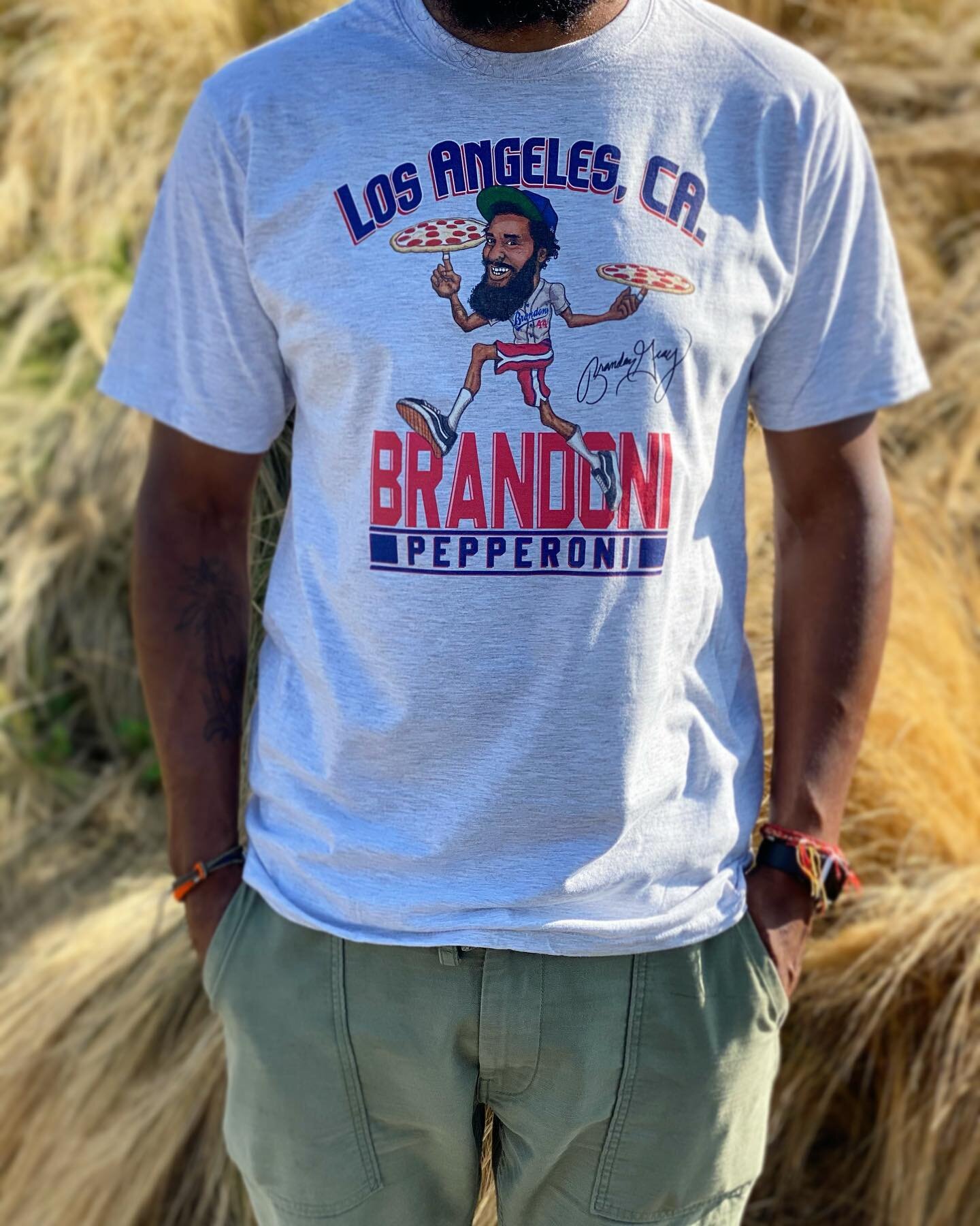 The wait is finally over!

Come one, come all. Now slingin&rsquo; Za&rsquo;s 🍕🍕, Ebbets Field hats, and early 90&rsquo;s inspired caricature T-shirts the Brandoni way. 

All sizes available S-XXXL

ALL (shirts) go off to the artist @mikeybonanno