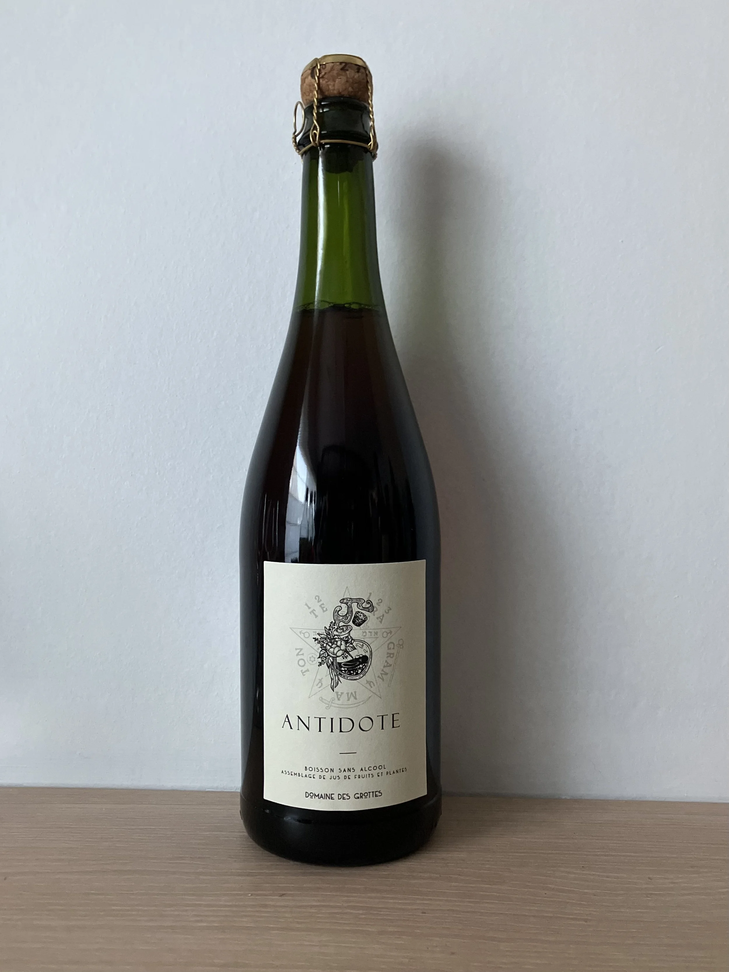 Domaine des Grottes - Antidote jus de raisins et plantes (zero alc) (nieuw etiket, zelfde inhoud als voorheen)