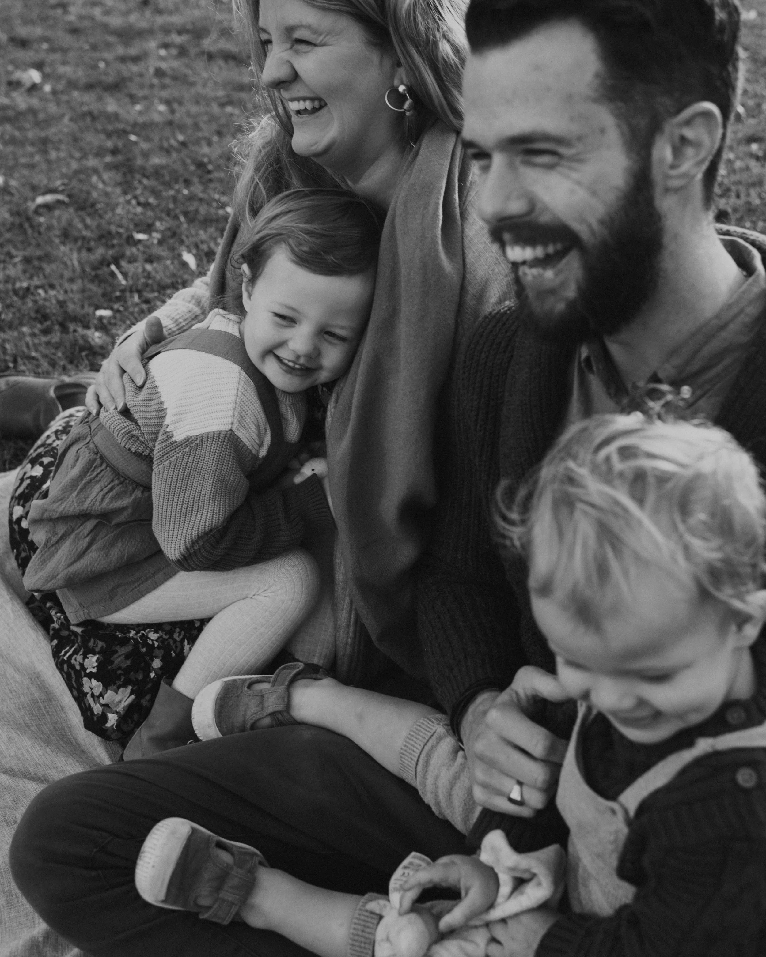 Joanna-Eliza-Catriona-Mattew-Florence-Micah-Sneaks-2 copy 2.JPG