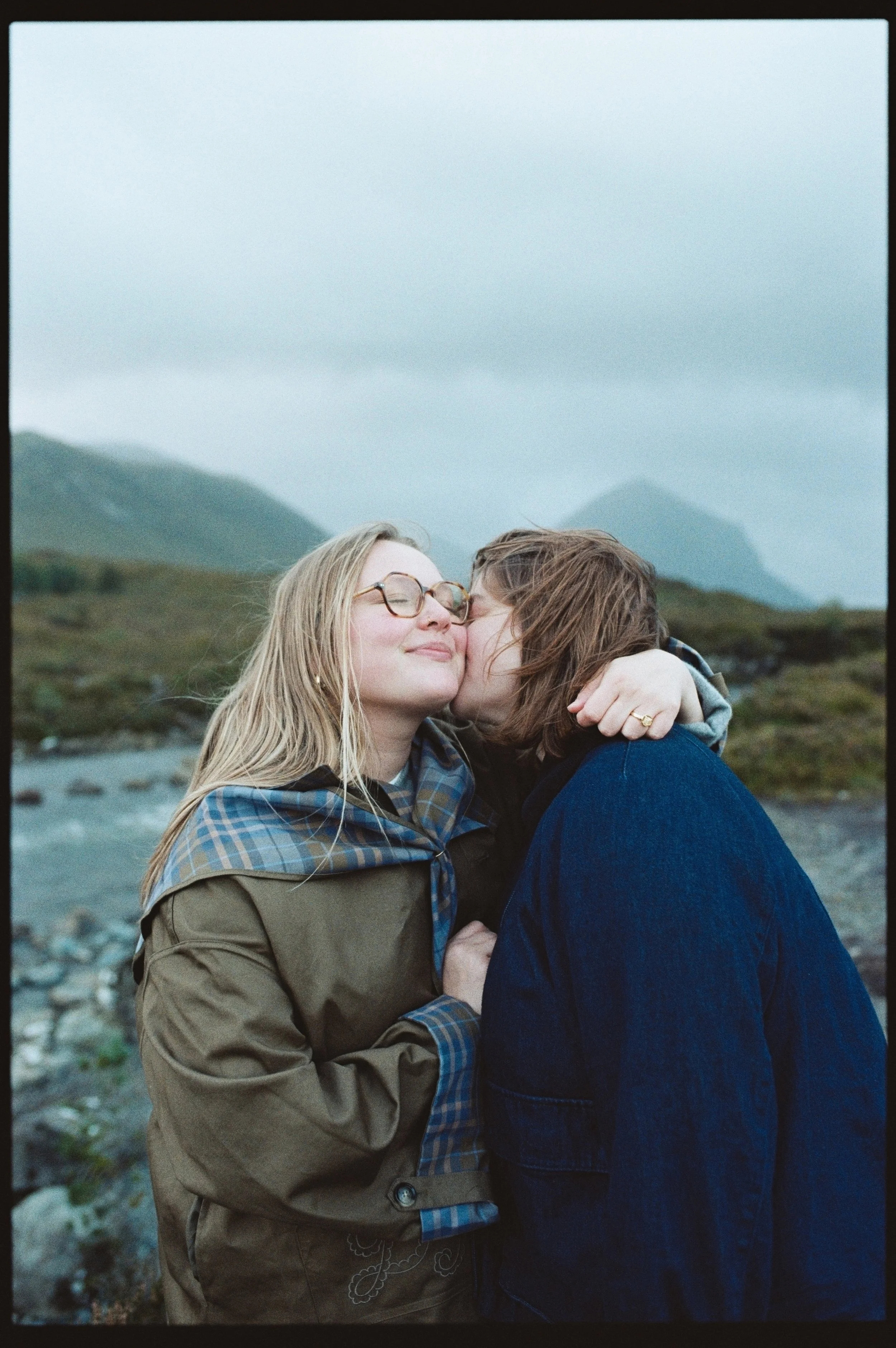 Joanna-Eliza-Isle-Of-Skye-Couples-Session-Peyton-Kate-35mm-151 copy.jpg
