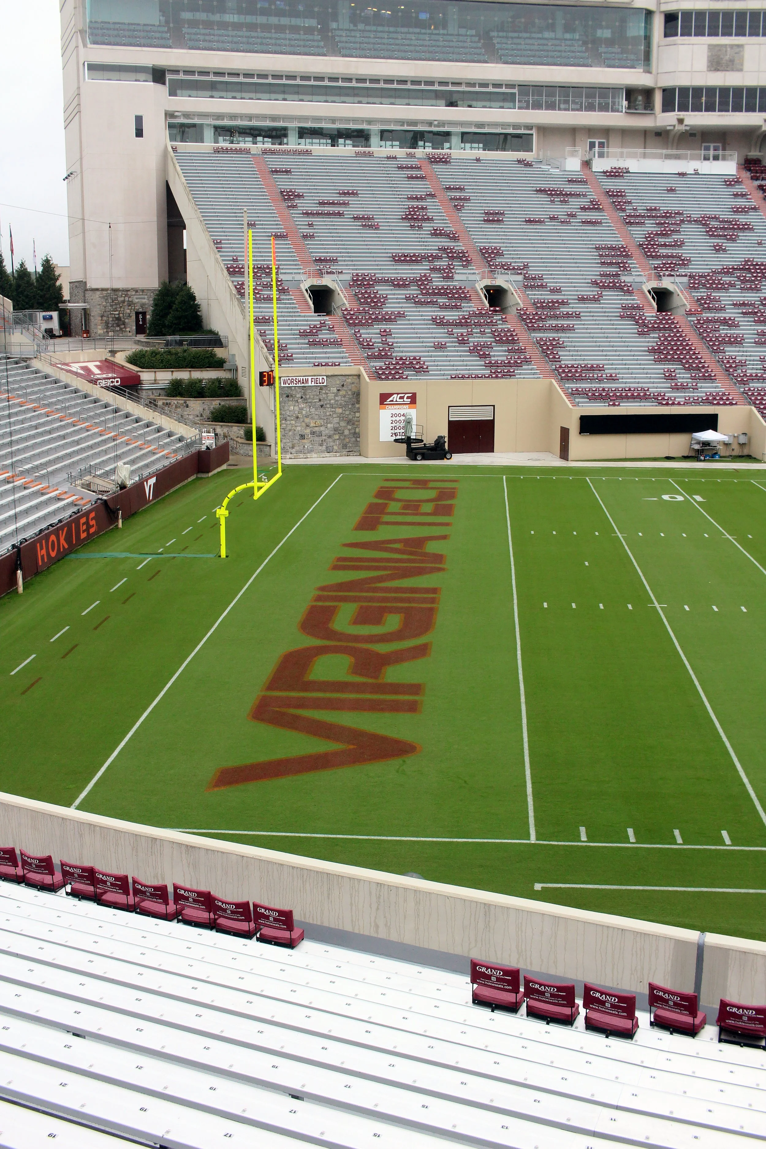 Lane Stadium Virginia Tech Hokies Football college football fighting gobblers vpi tech michael vick frank beamer bud foster club university field of worsham lane stadium blacksburg uva vt cavs wahoos hoos rivalry acc atlantic coast conference fsu