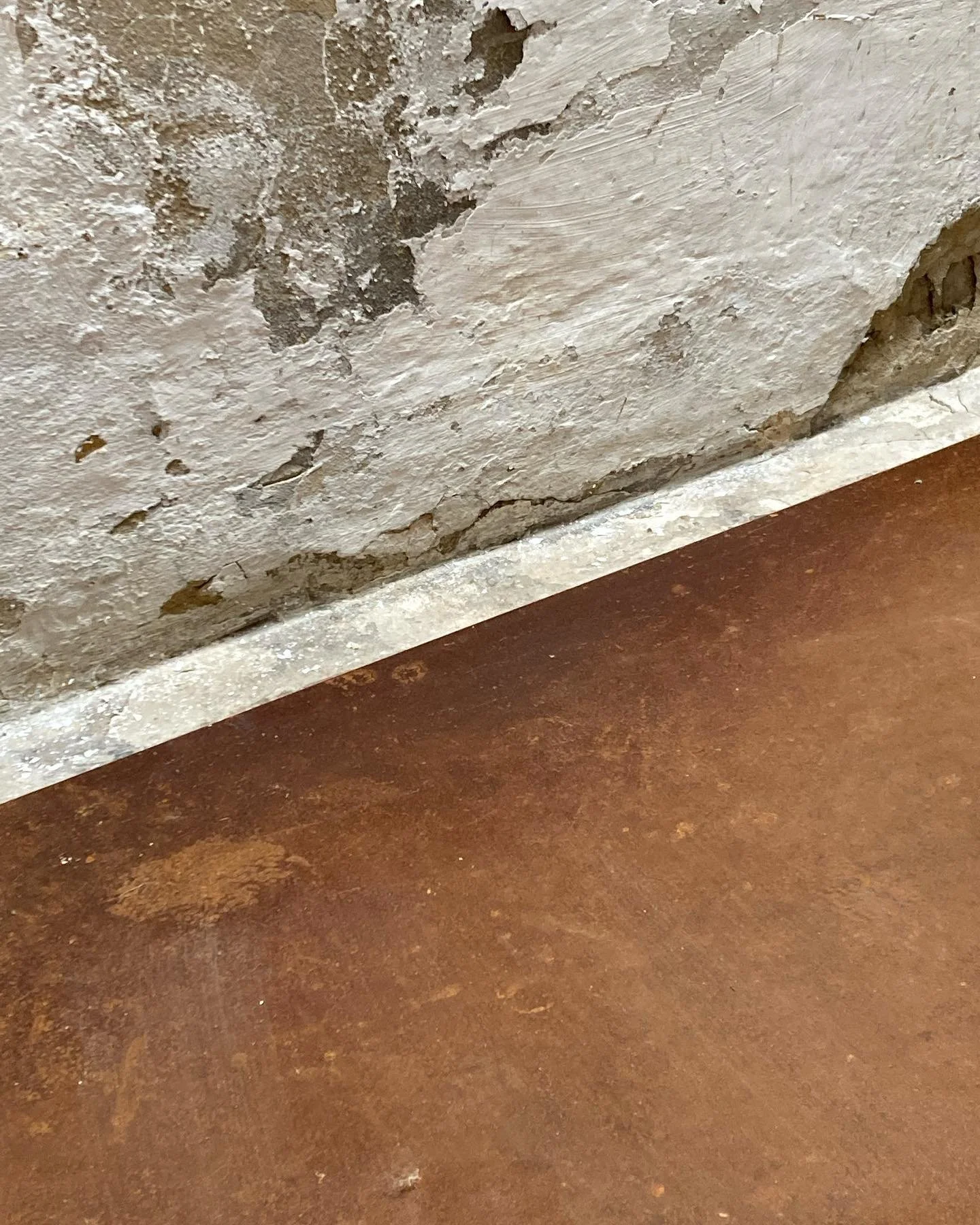 Mon travail sera expos&eacute; @instore dans leur showroom du ch&acirc;telain tout le moi de septembre &agrave; l&rsquo;occasion de @brussels_design_september ! Je suis ravi de faire parti de cet &eacute;v&eacute;nement avec d&rsquo;autres c&eacute;r