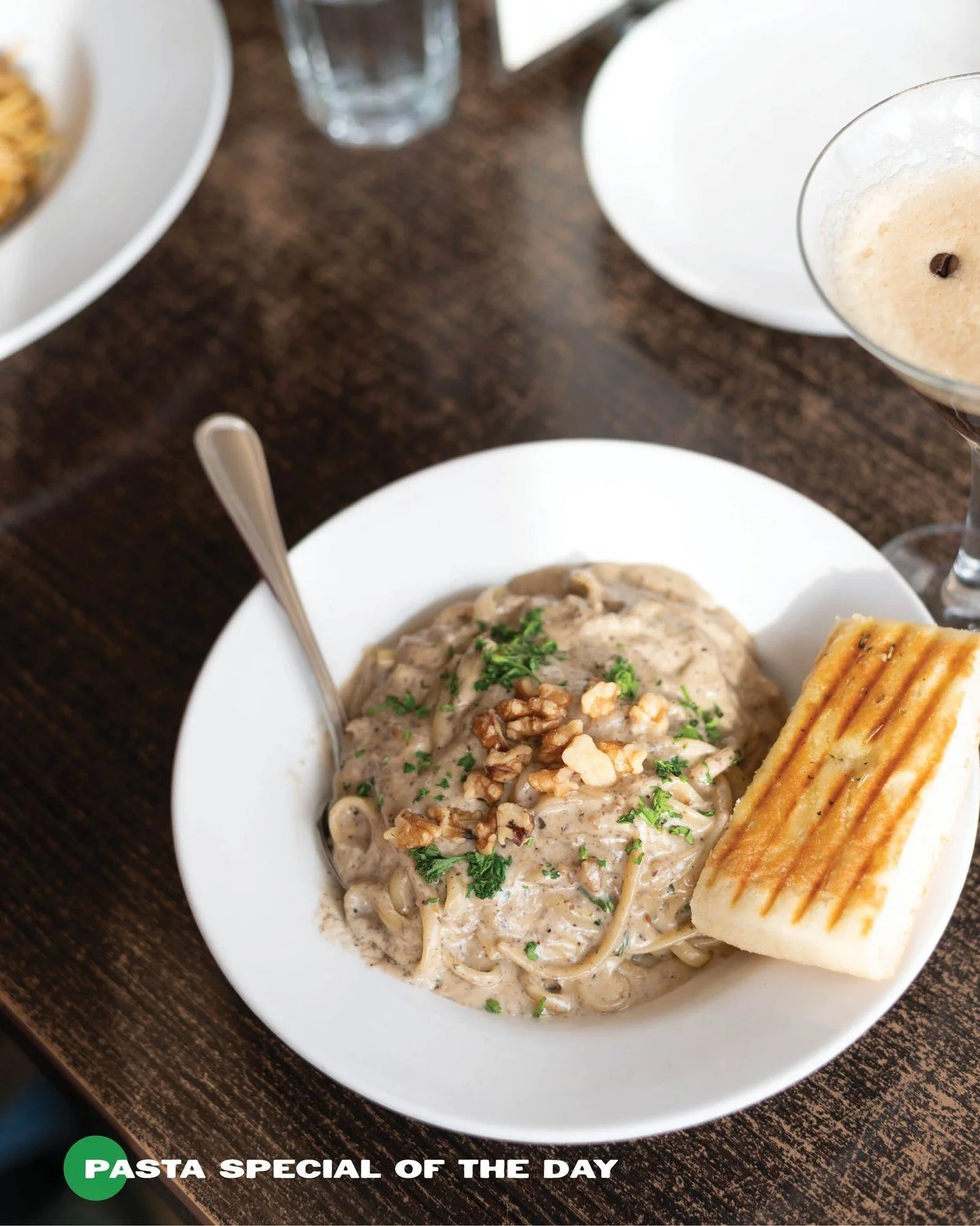 We have our LP menu staples, but we also like to get creative with our pasta creations! Drop into the restaurant to discover the pasta special we&rsquo;ve cooked up for the day. 

📸 Pictured here is a linguini Alfredo with mushrooms and an almond pe