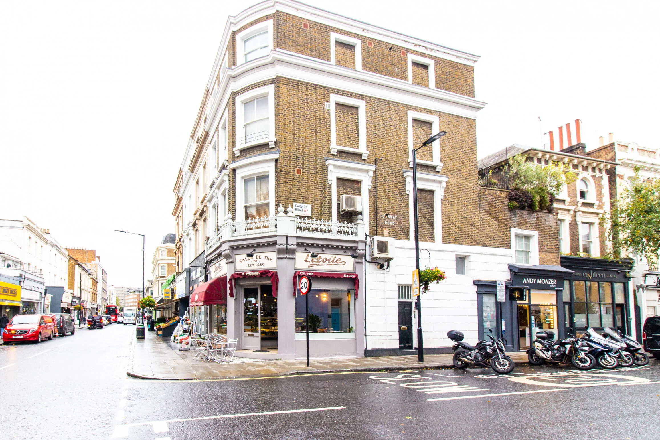 2 Double Bedrooms, Westbourne Grove, W2 - £600,000