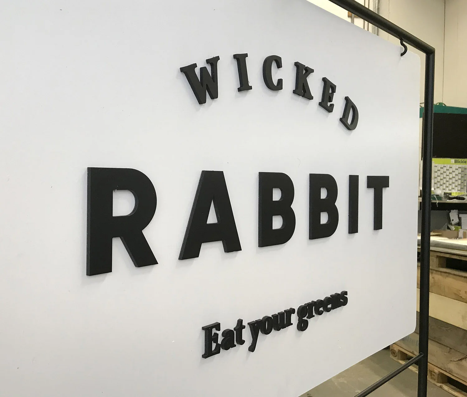 Wicked-rabbit-kyltti-brandaamo