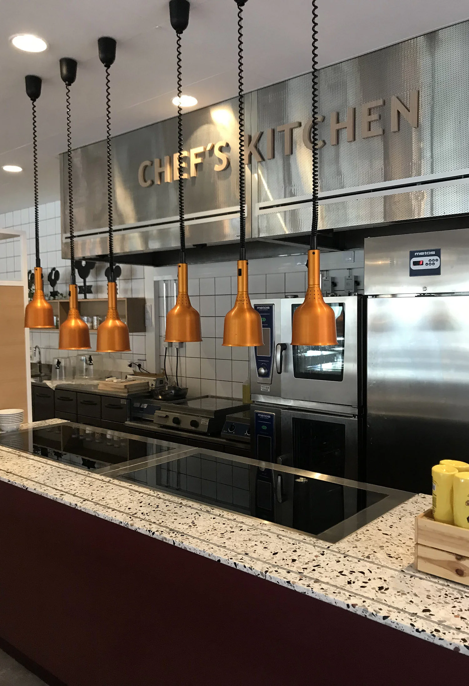 Chefs-kitchen-logo-brandaamo