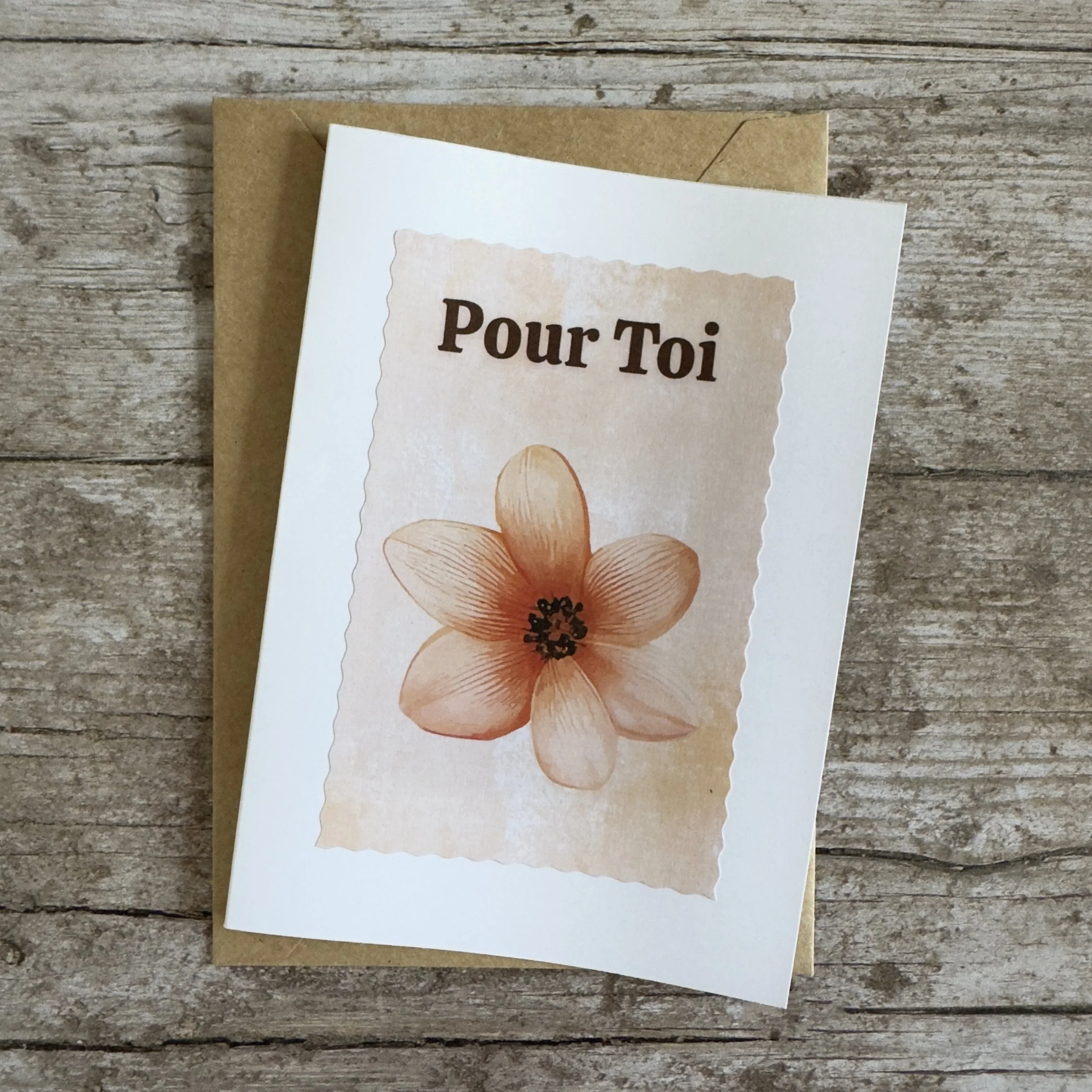 Carte de voeux artisanale, format A6 double, avec enveloppe assortie.