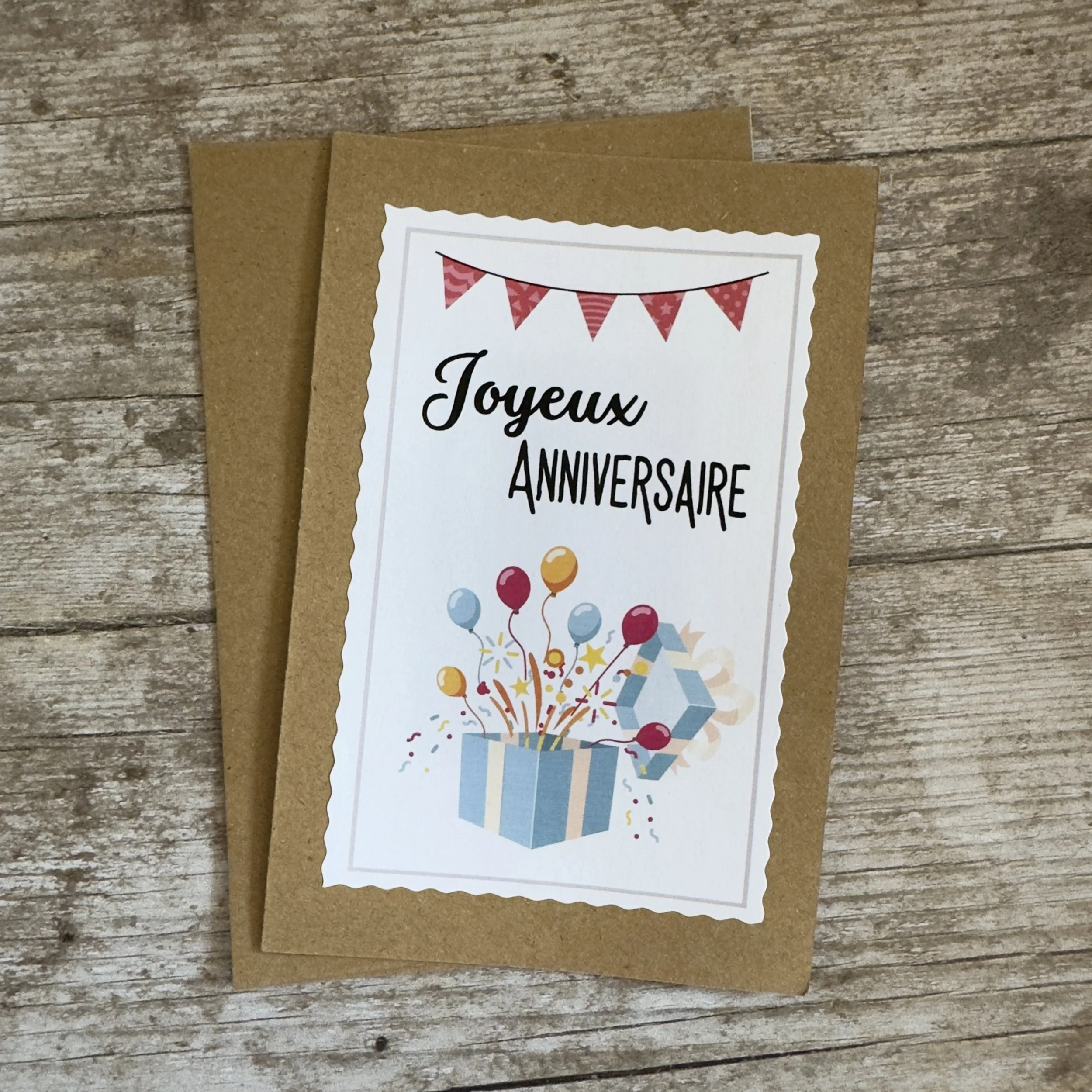 Carte de voeux artisanale, format A6 double, avec enveloppe assortie.