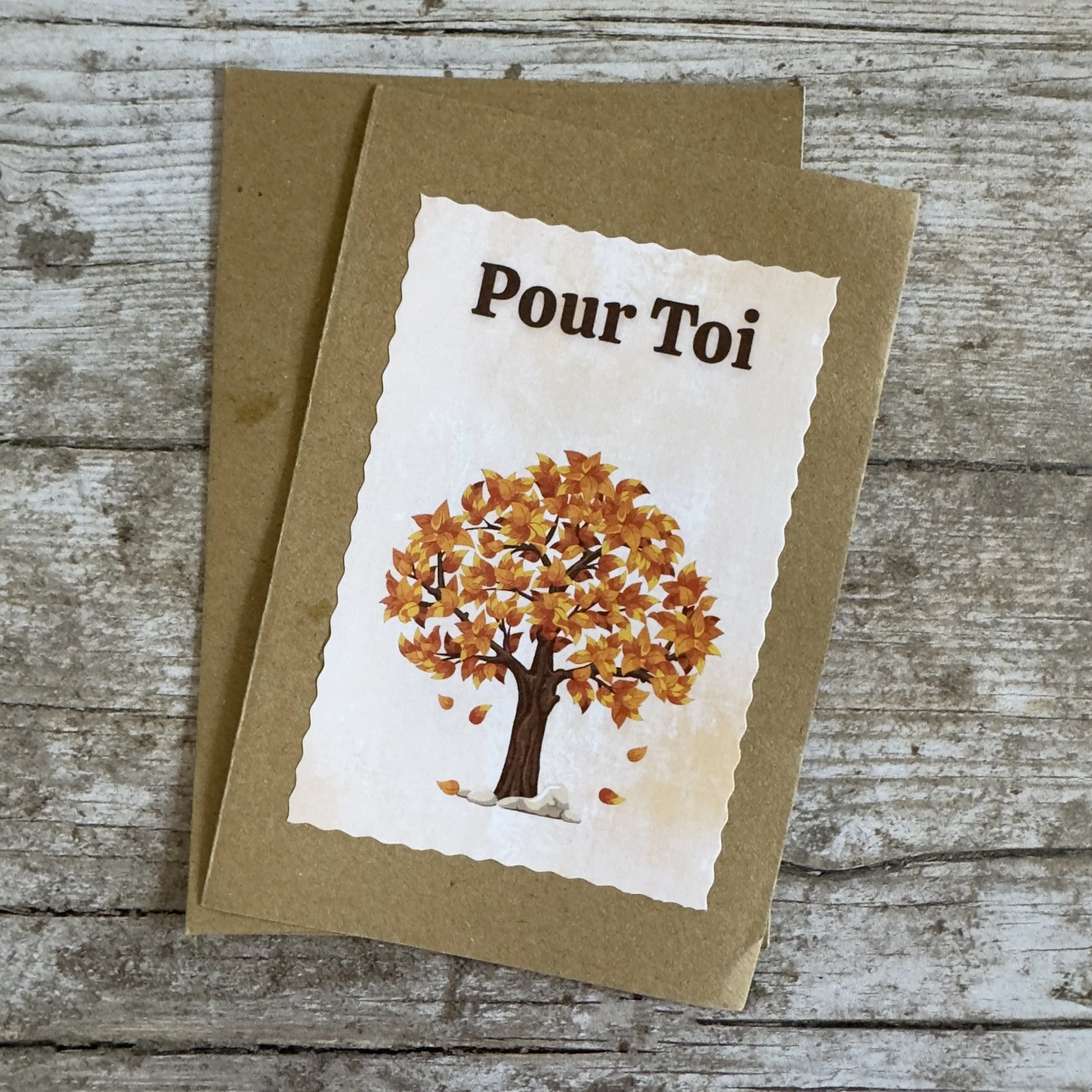 Carte de voeux artisanale, format A6 double, avec enveloppe assortie.