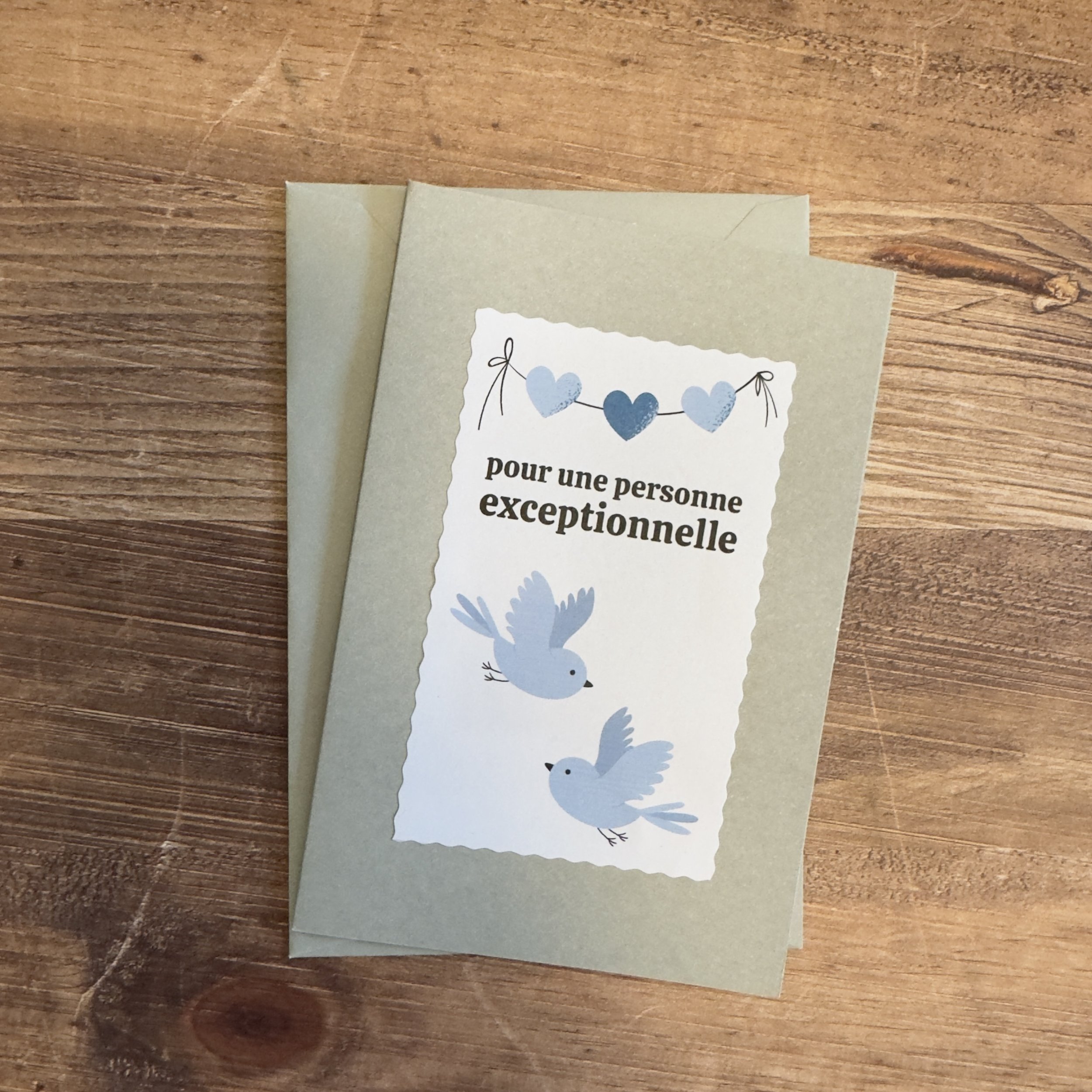 Carte de voeux artisanale, format A6 double, avec enveloppe assortie.