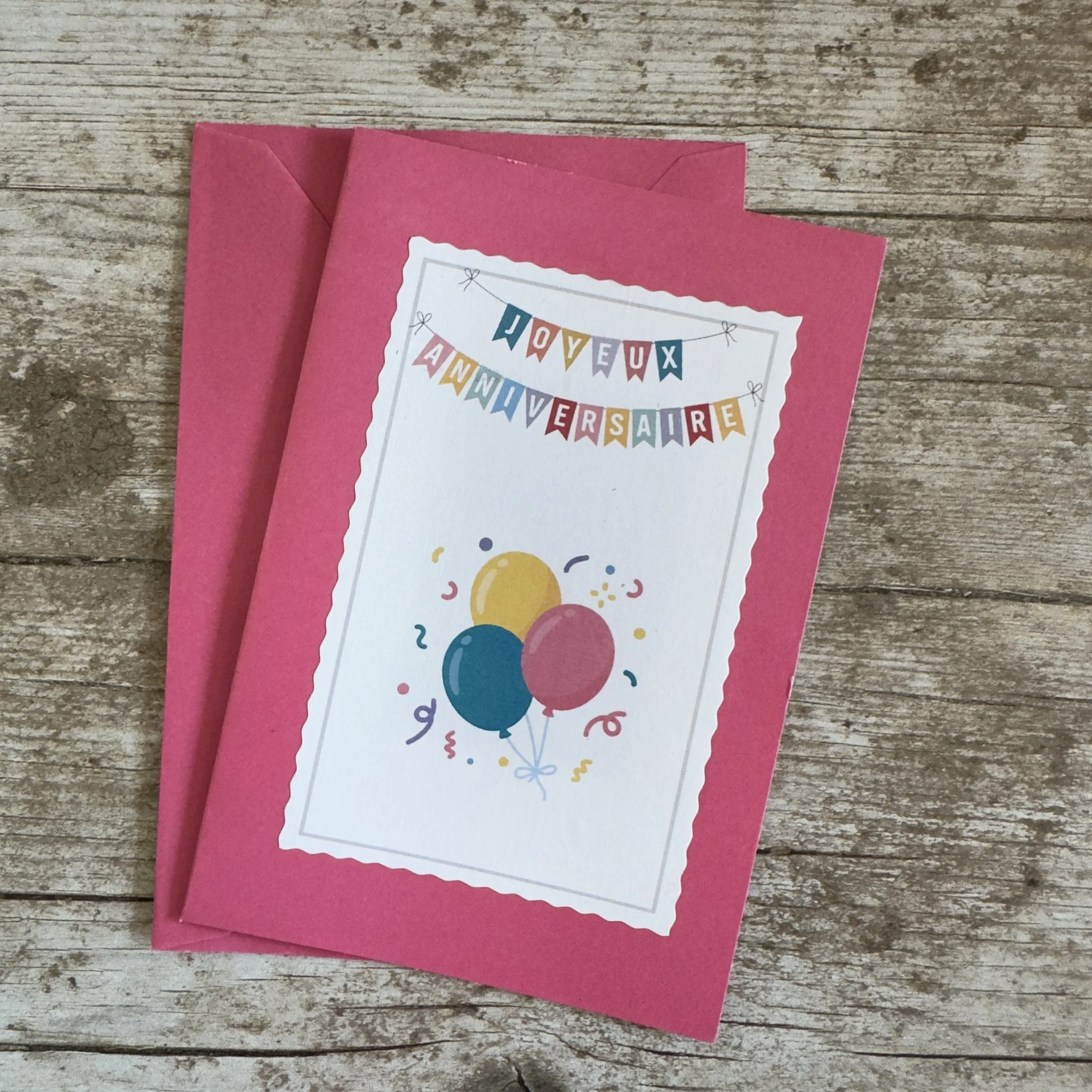 Carte de voeux artisanale, format A6 double, avec enveloppe assortie.