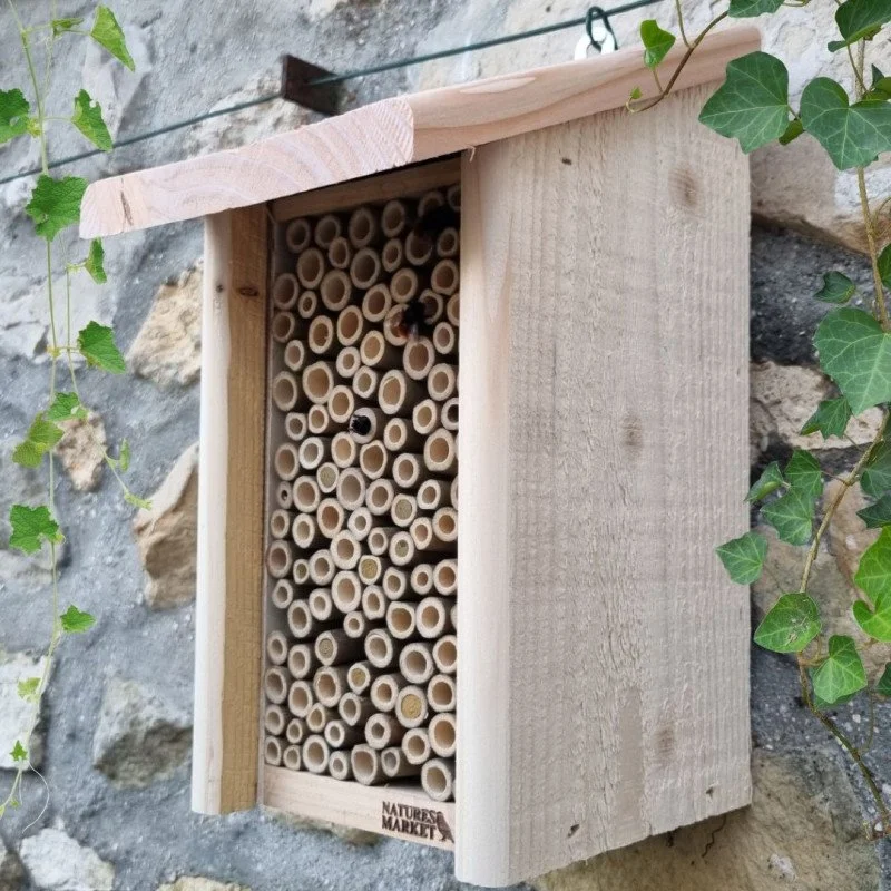 hotel-nichoir-abeilles-solitaires-et-sauvages.jpg