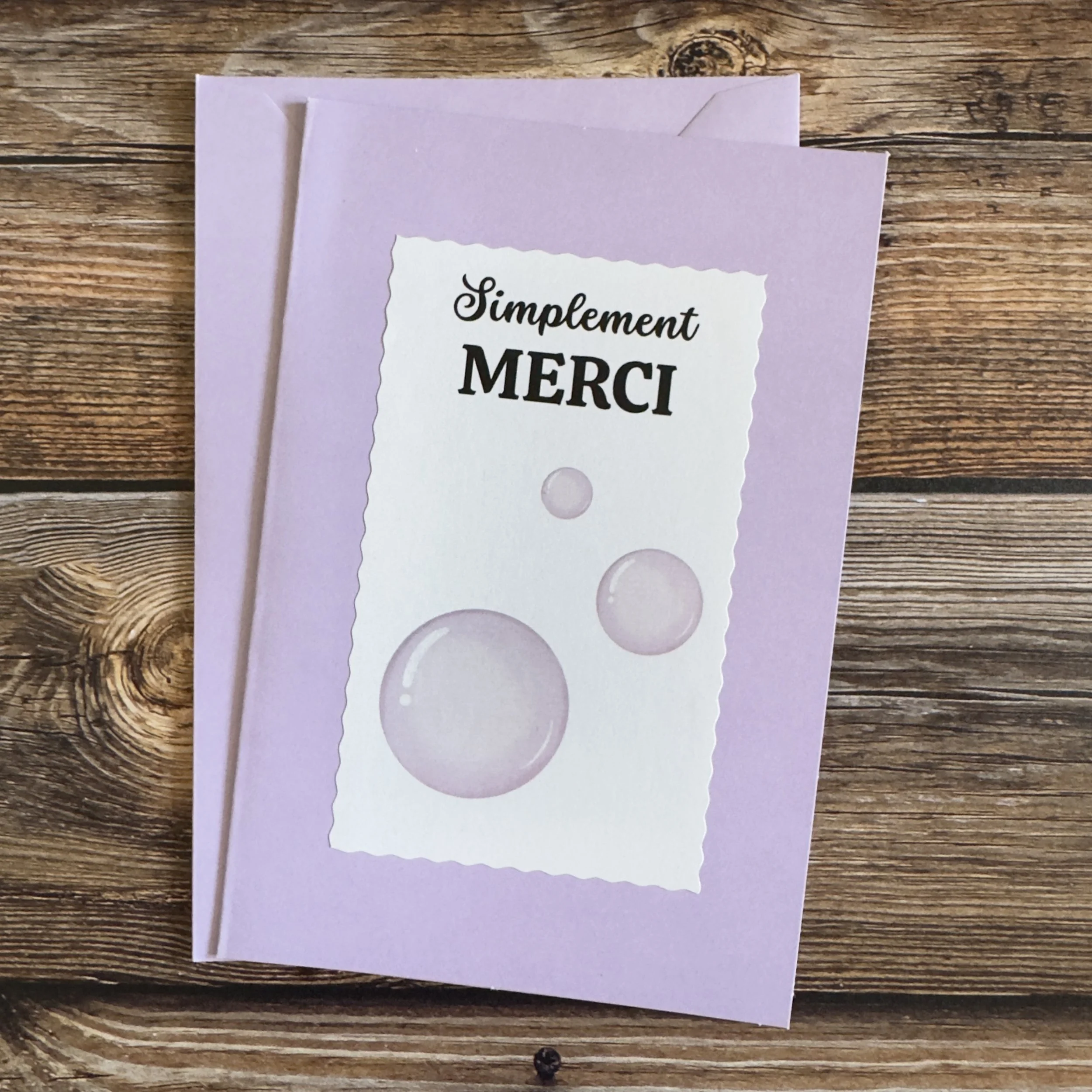 Carte de voeux artisanale, format A6 double, avec enveloppe assortie.