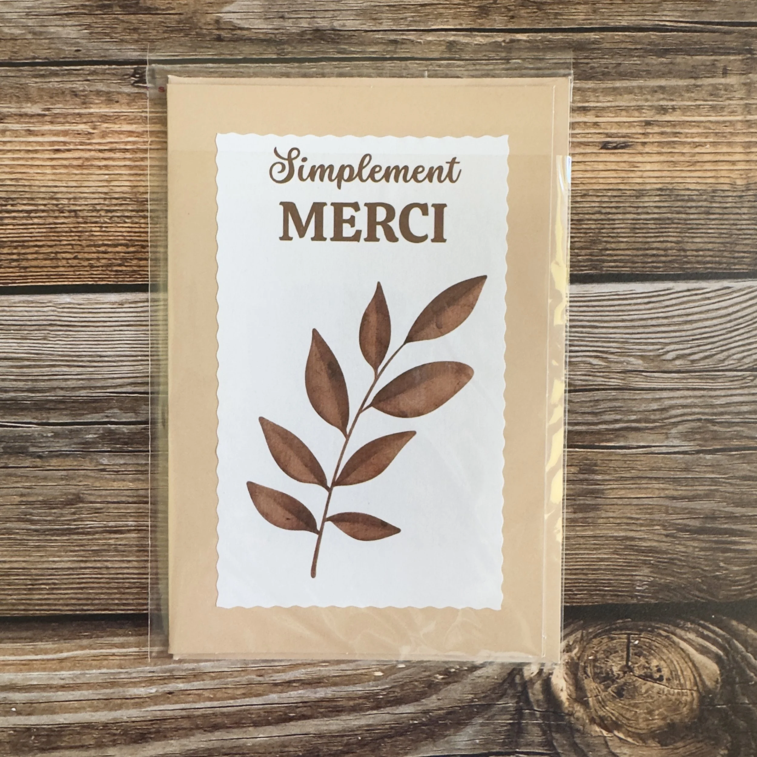 Carte de voeux artisanale, format A6 double, avec enveloppe assortie.
