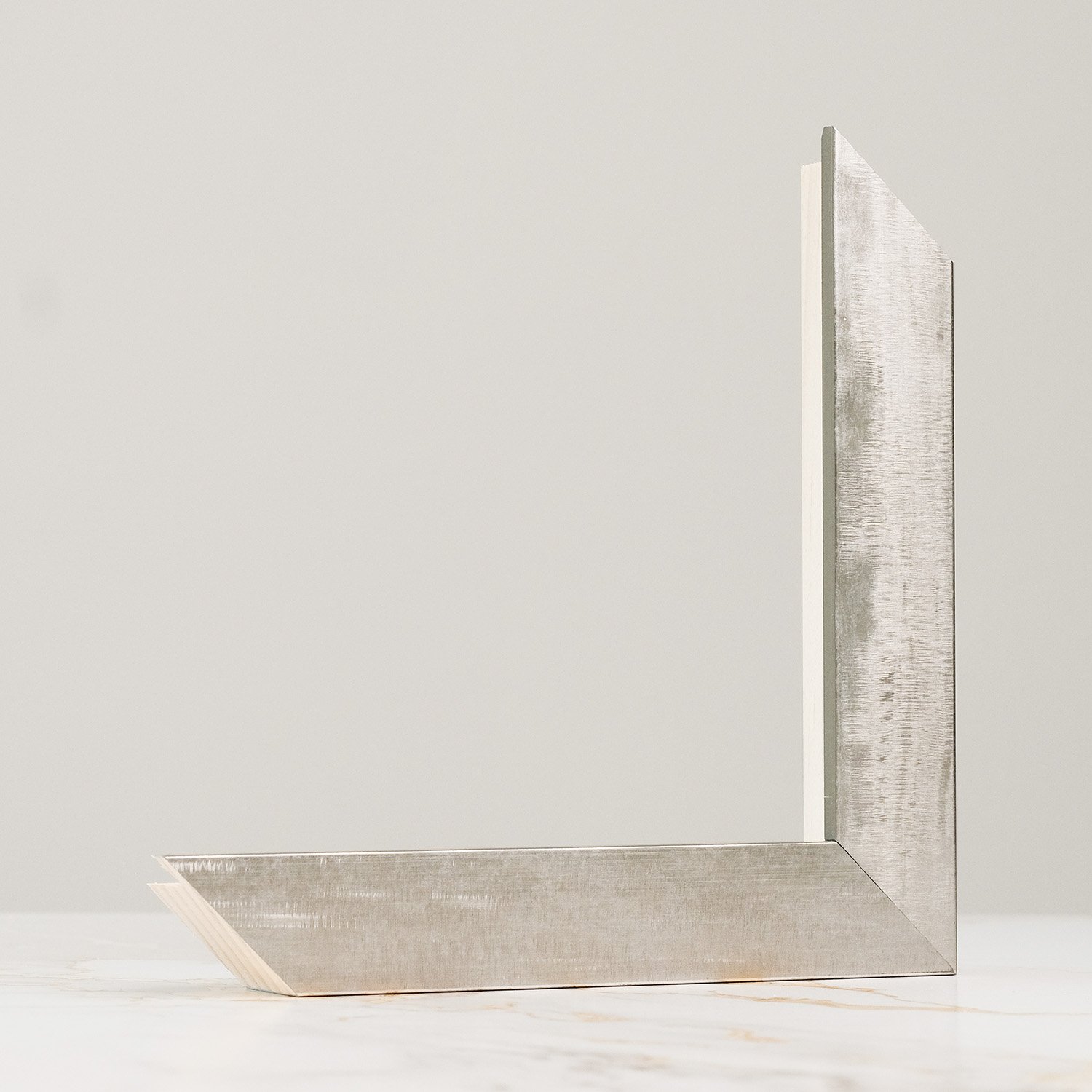 Valencia Silver 1 1:8 Web 3.jpg