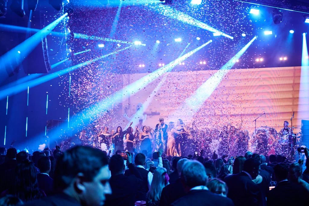 Concert with Confetti 