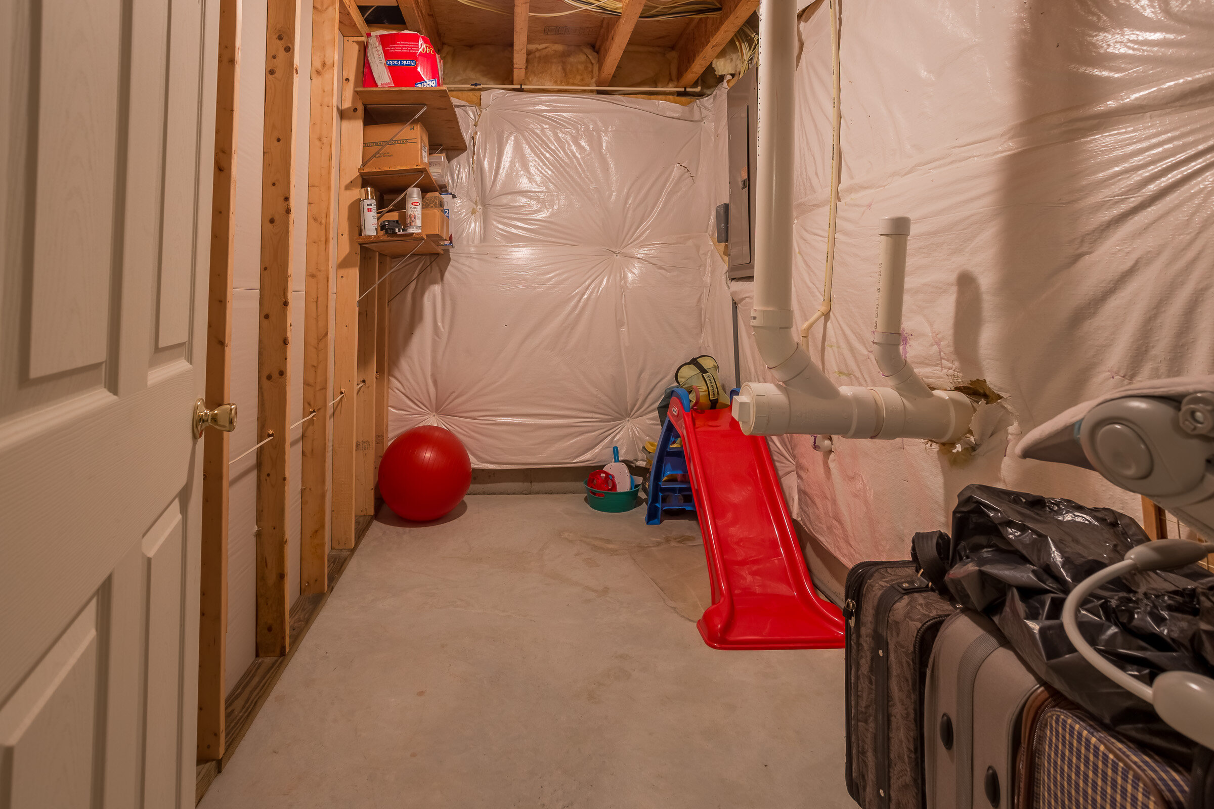 17 Iroquois Ave-BrightMLS-67.jpg