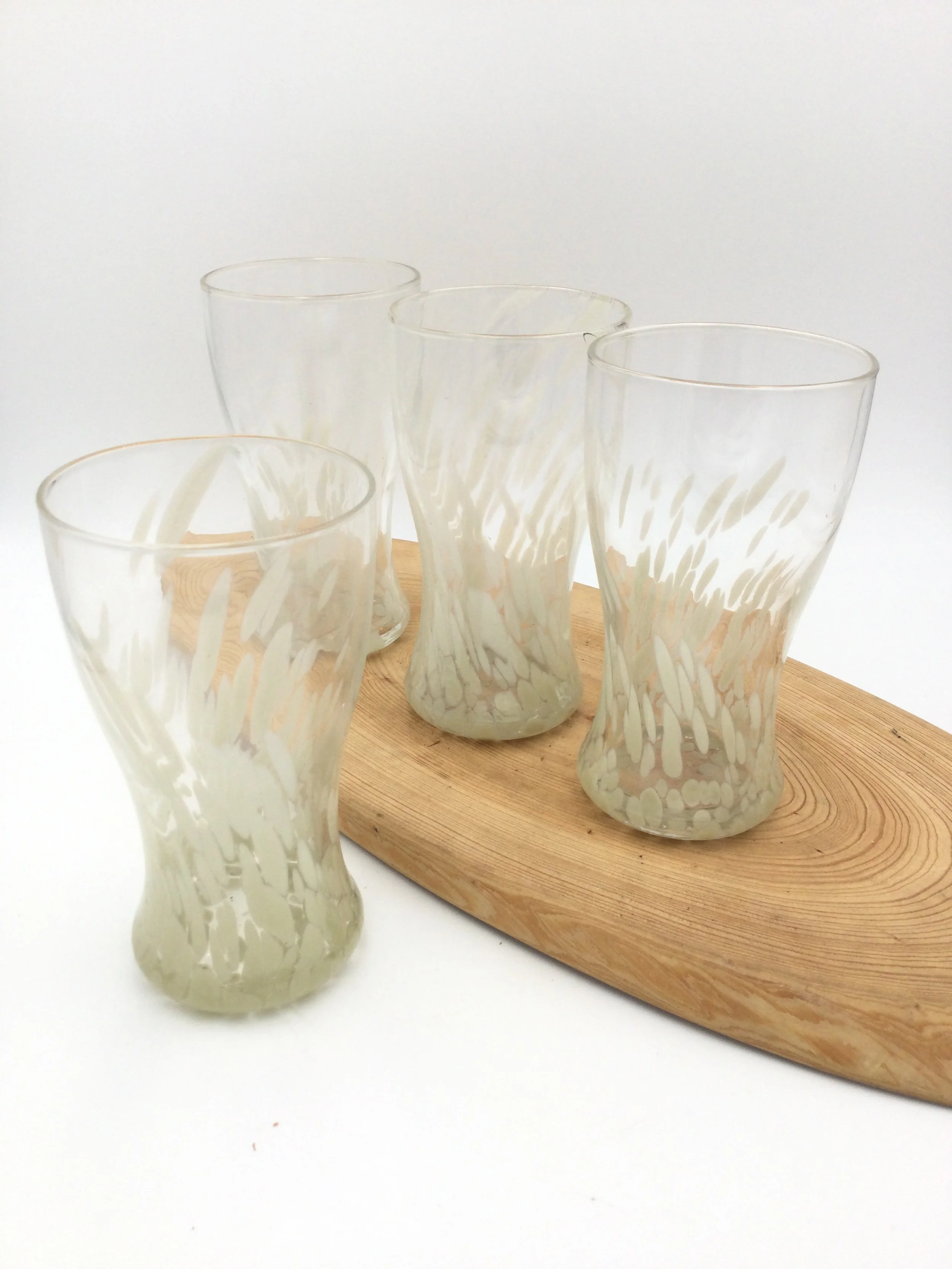 Light Grey Spotted Pint