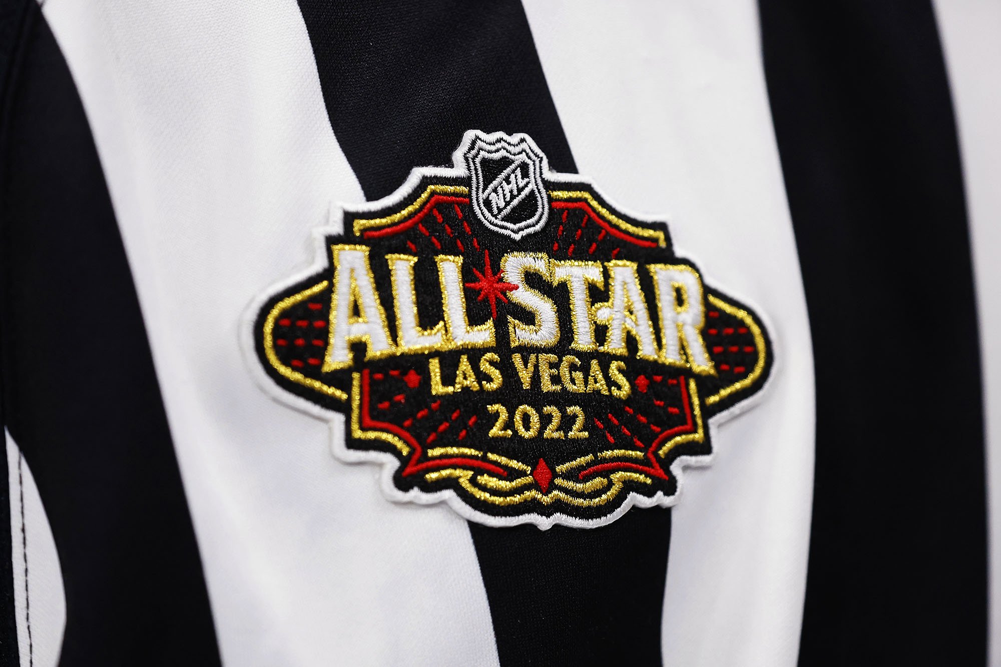 2022 NHL ALL STAR GAME PROGRAM & JERSEY PATCH NATIONAL HOCKEY LEAGUE  LAS VEGAS