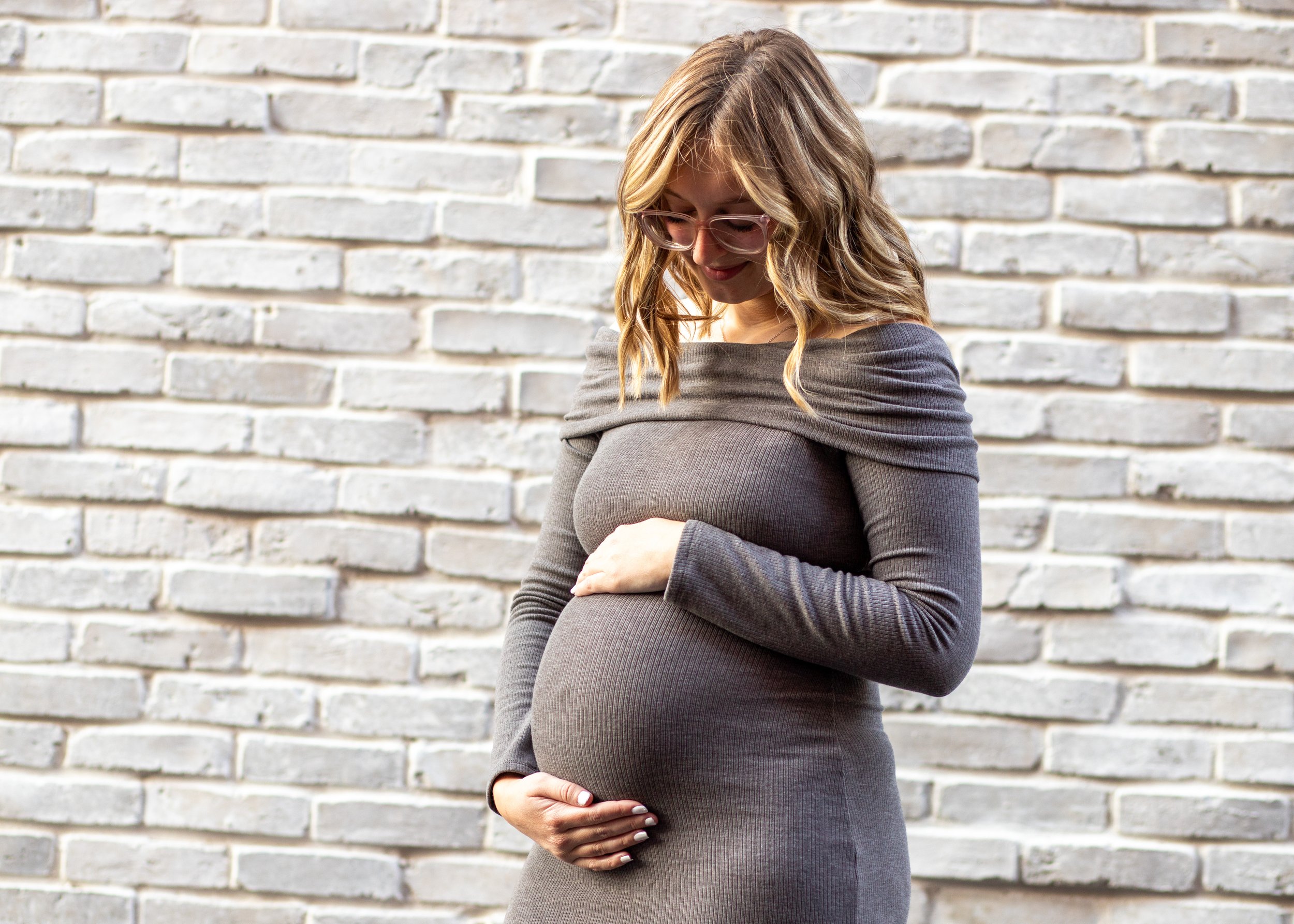 Adelle's Maternity Photos-14.jpg