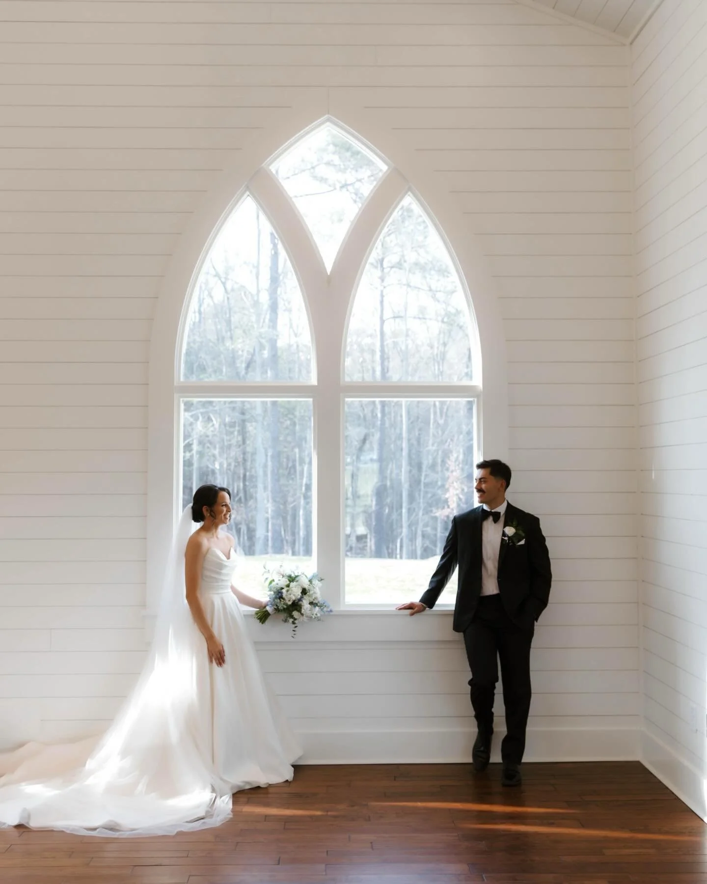 The Beckman&rsquo;s!!! 🫶🏻

Venue: @thefarmatridgeway 
Rentals: @crispeventrentals 
Catering: @hudsons_classic_catering 
HMU: @beautyandthebrush.makeup.hair 
DJ: @nte_entertainment 
Bar: @thesippinpalmetto 
Florals: @pinkpetalpanache