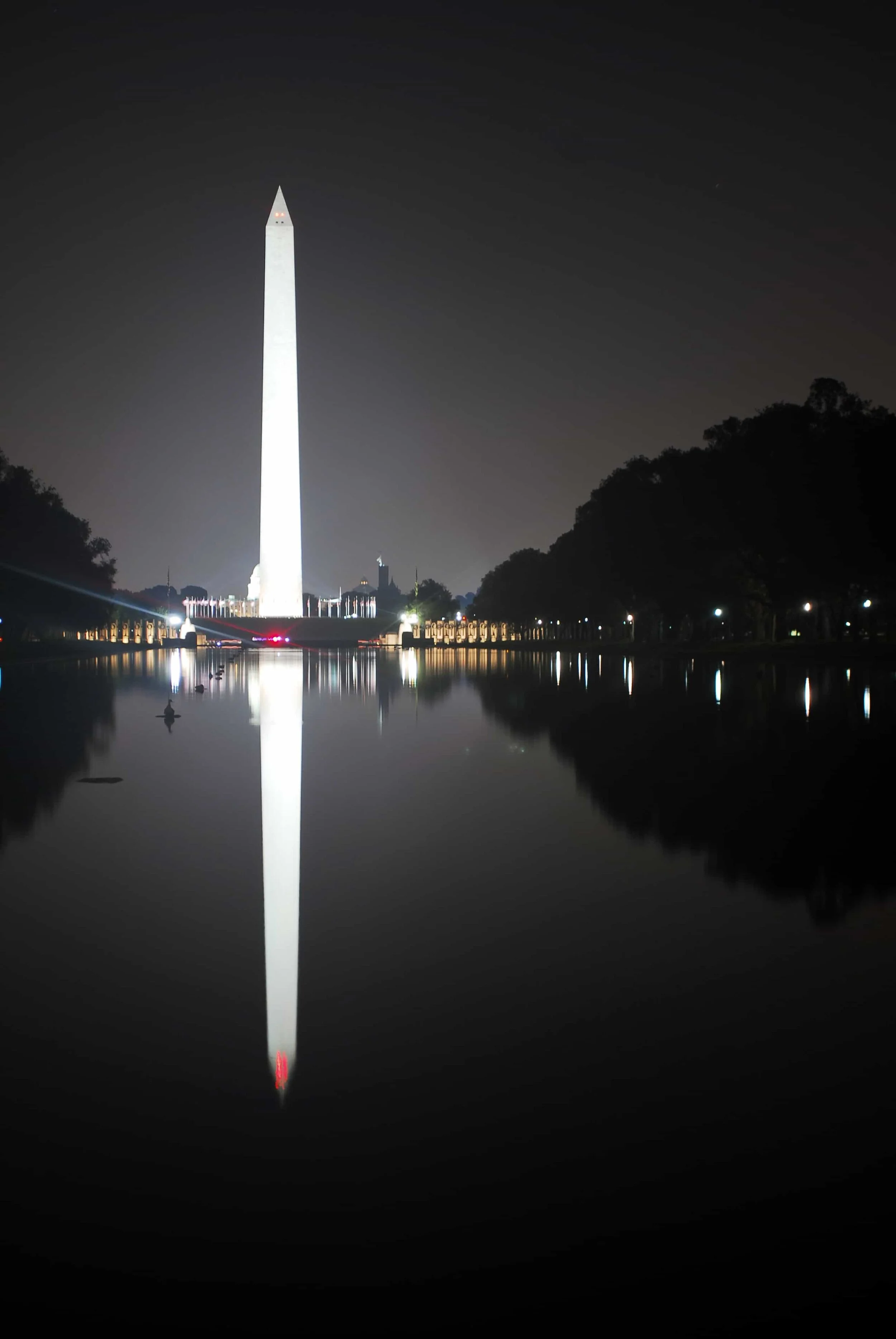 Washington Monument Reflecting Pond.jpg