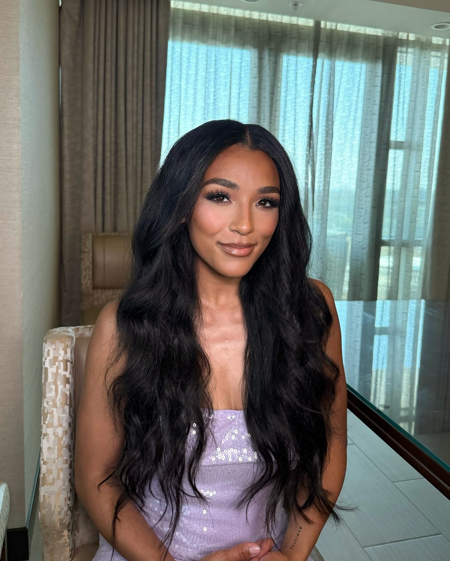 Bronzy glams are in full effect &amp; @damarishamiltonn cheekbones are unmatched😍✨
