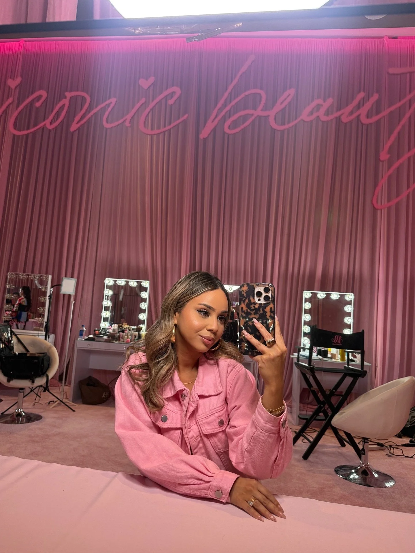 Not sure I even have the words for this past week.. there were too many highlights &amp; core memories to count🥹👑💫

But what I can say is how incredibly proud I am of @bryianadyrdek !! Watching you break barriers with @officialiconicbeautypageant 