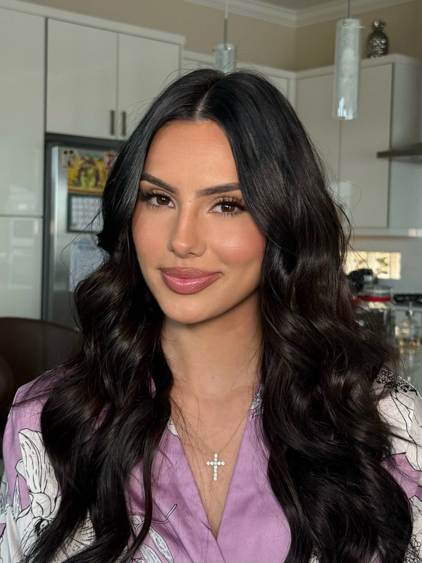 Elevating her natural beauty for a content day!😍✨

Products used👇🏽
Eyes: @makeupbymario Mattes Original palette 
Lashes: @ardellbeauty 421s
Brows: @benefitcosmetics Precise Brow in 3.5 + clear brow gel
Base: @toofaced BTW foundation in Vanilla
Con