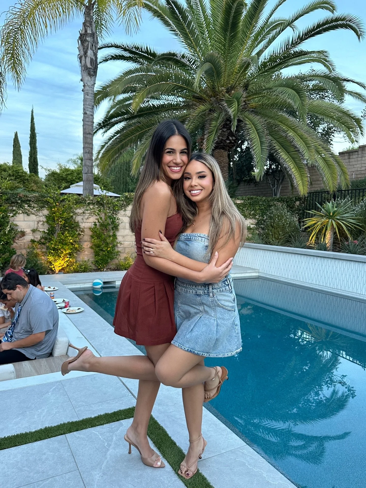 Happy birthday to one of the most special humans I know 🤍 Hedy is the kind of friend everyone prays for.. thoughtful, selfless and always showing up. The first to celebrate your wins and the first to sit with you through your hardest moments. She li