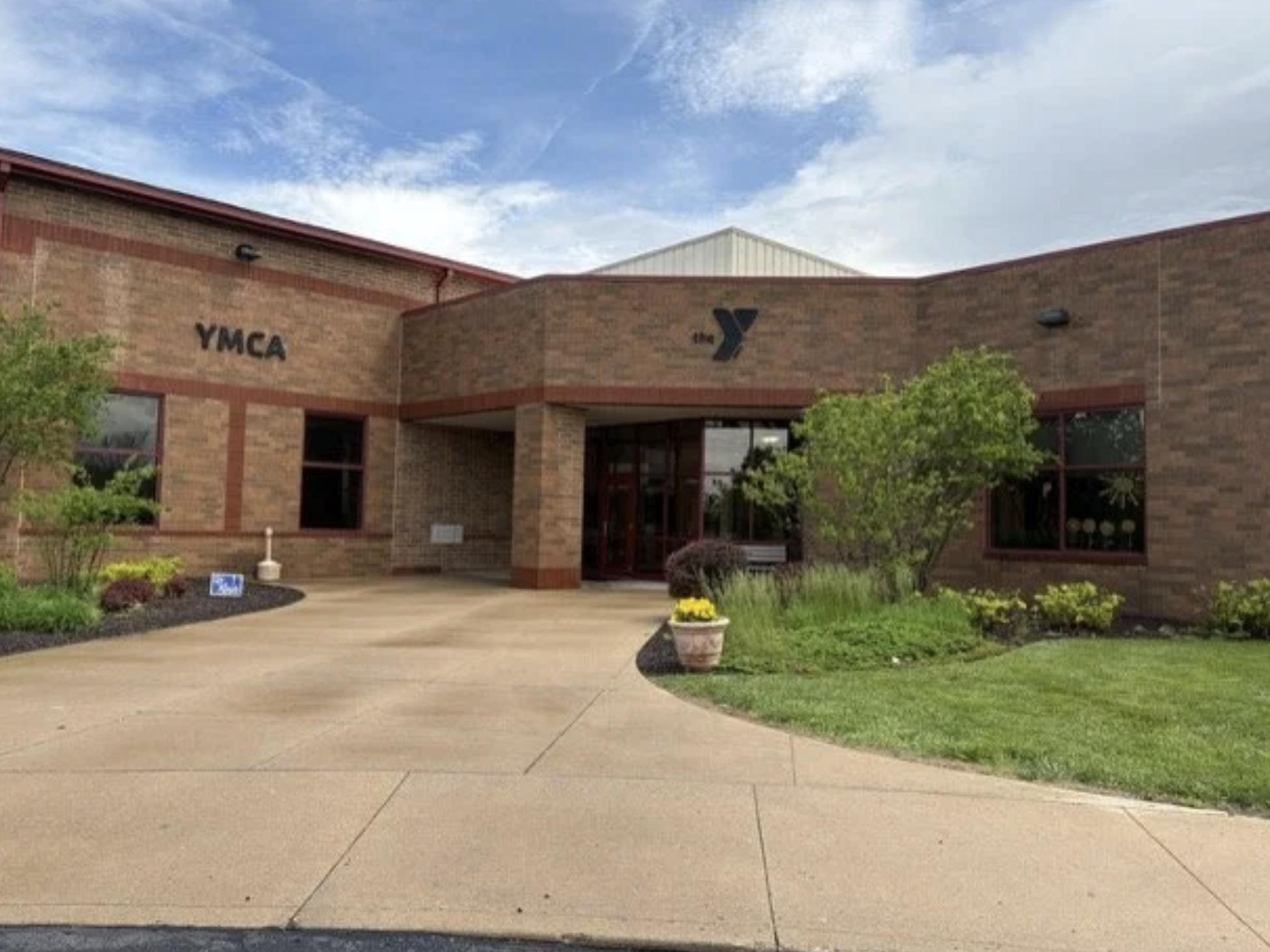 Picture of the Glad Tidings New Castle campus sharing a location within the Henry County YMCA