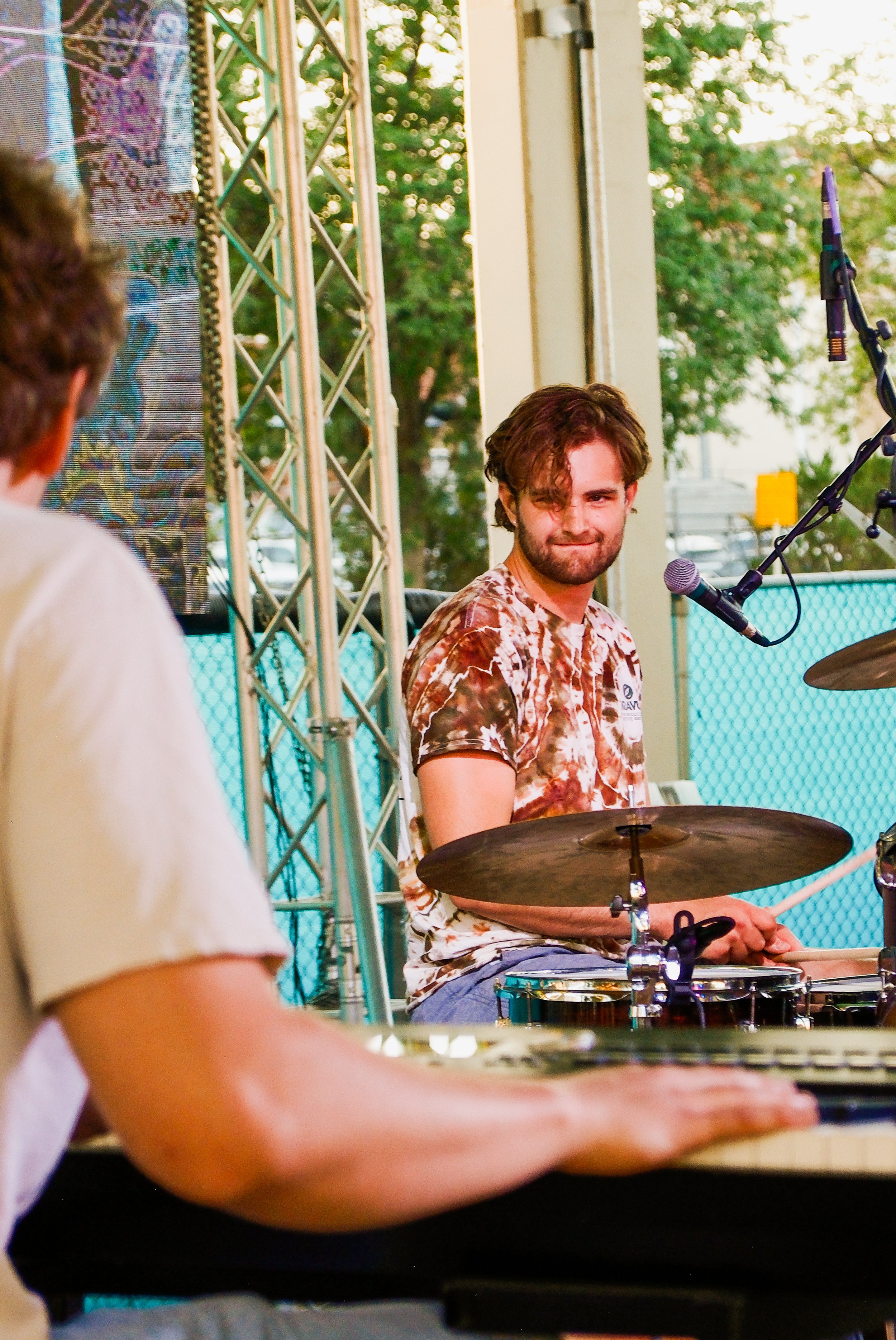 20261207_Young & Dead_NS-12.jpg