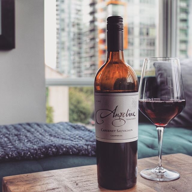 Truly remarkable! This certified sustainable California Cabernet Sauvignon is a classic example of the beautiful wines so many people have fallen in love with from our neighbours to the south. Full of ripe fruits and an elegant note of herbal complex