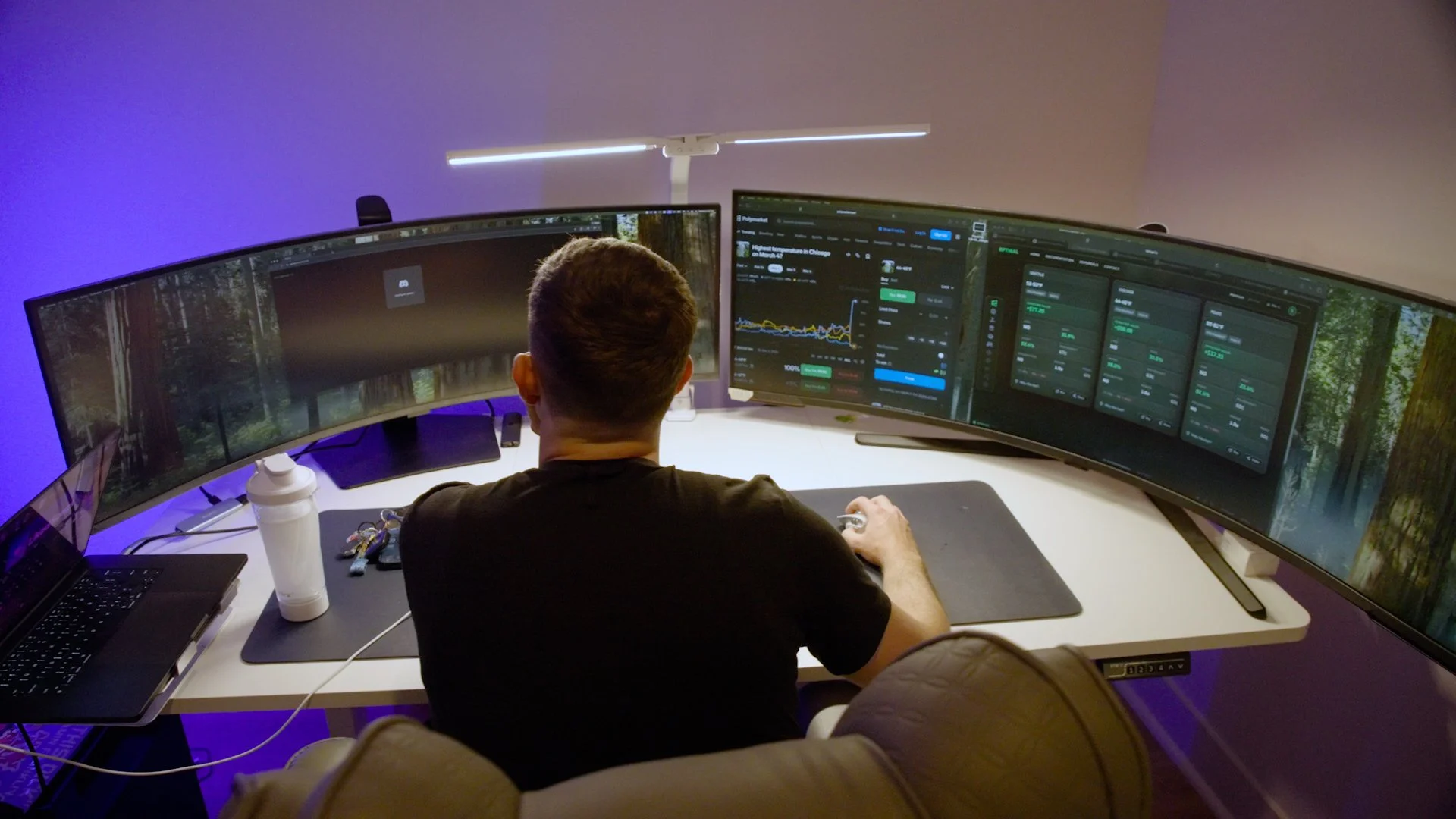 Prediction market trader Markus Ernst at his multi-monitor trading setup in Florida, with the Polymarket platform visible on screen, filmed for a Jynx Productions documentary for Galileo/ProSieben.