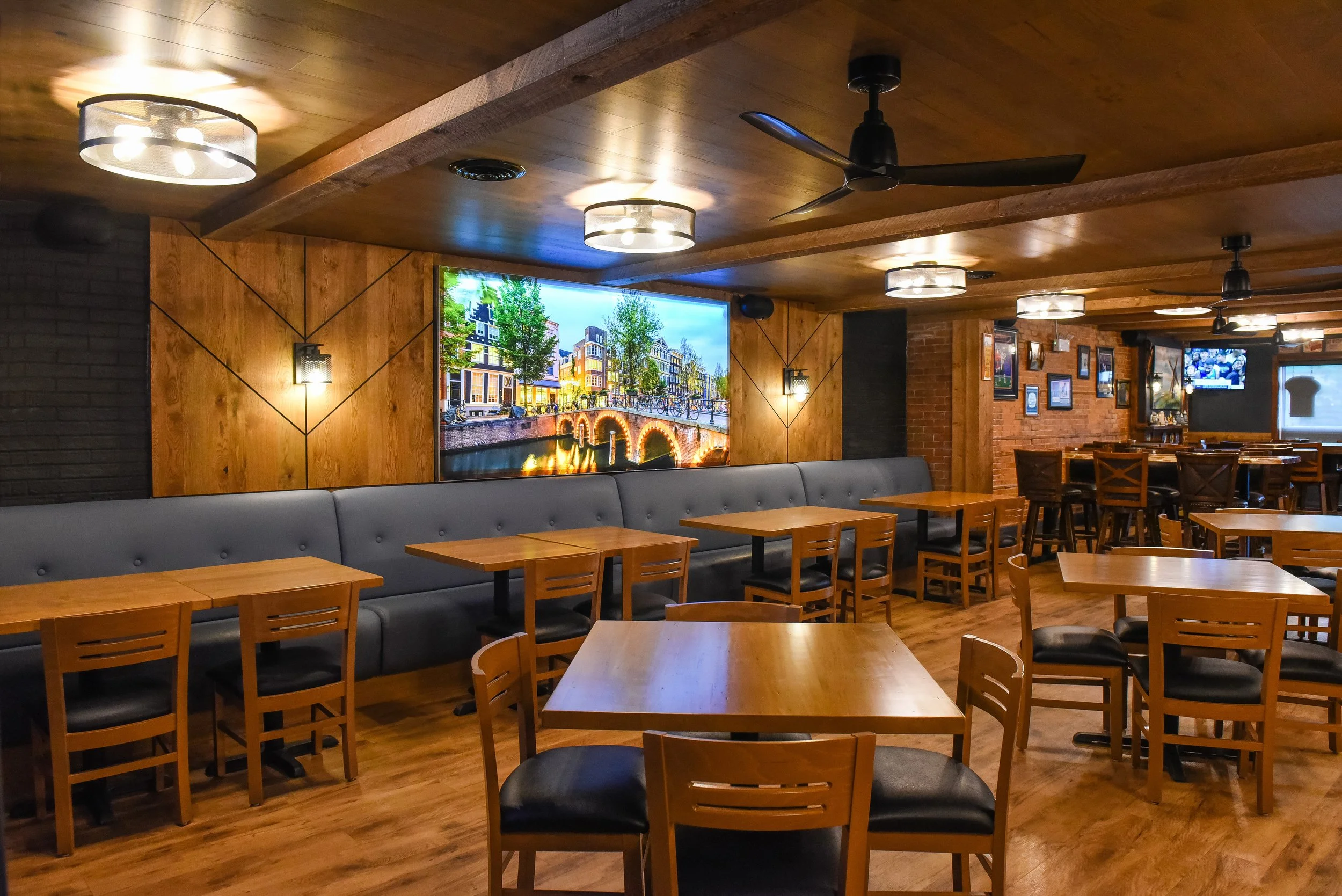 New Amsterdam Pub