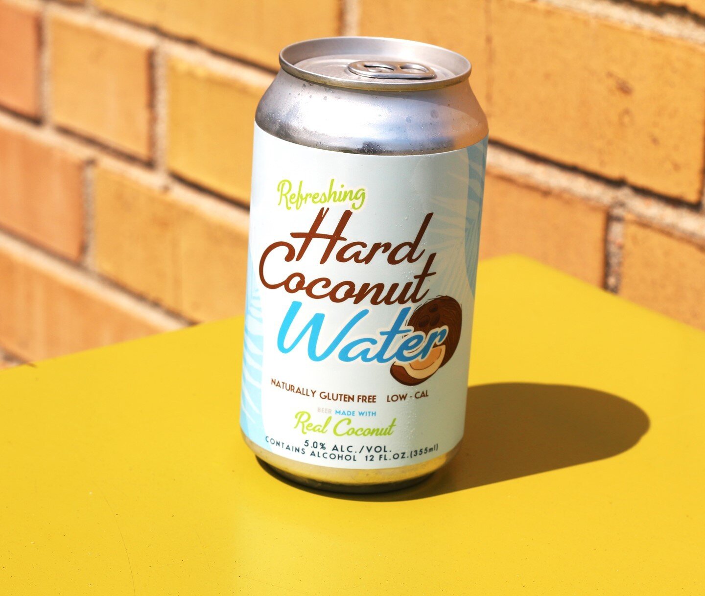 What better drink to relax with on a Friday than a Hard Coconut Water by Pakkā Hard Seltzer Company. #BePakka