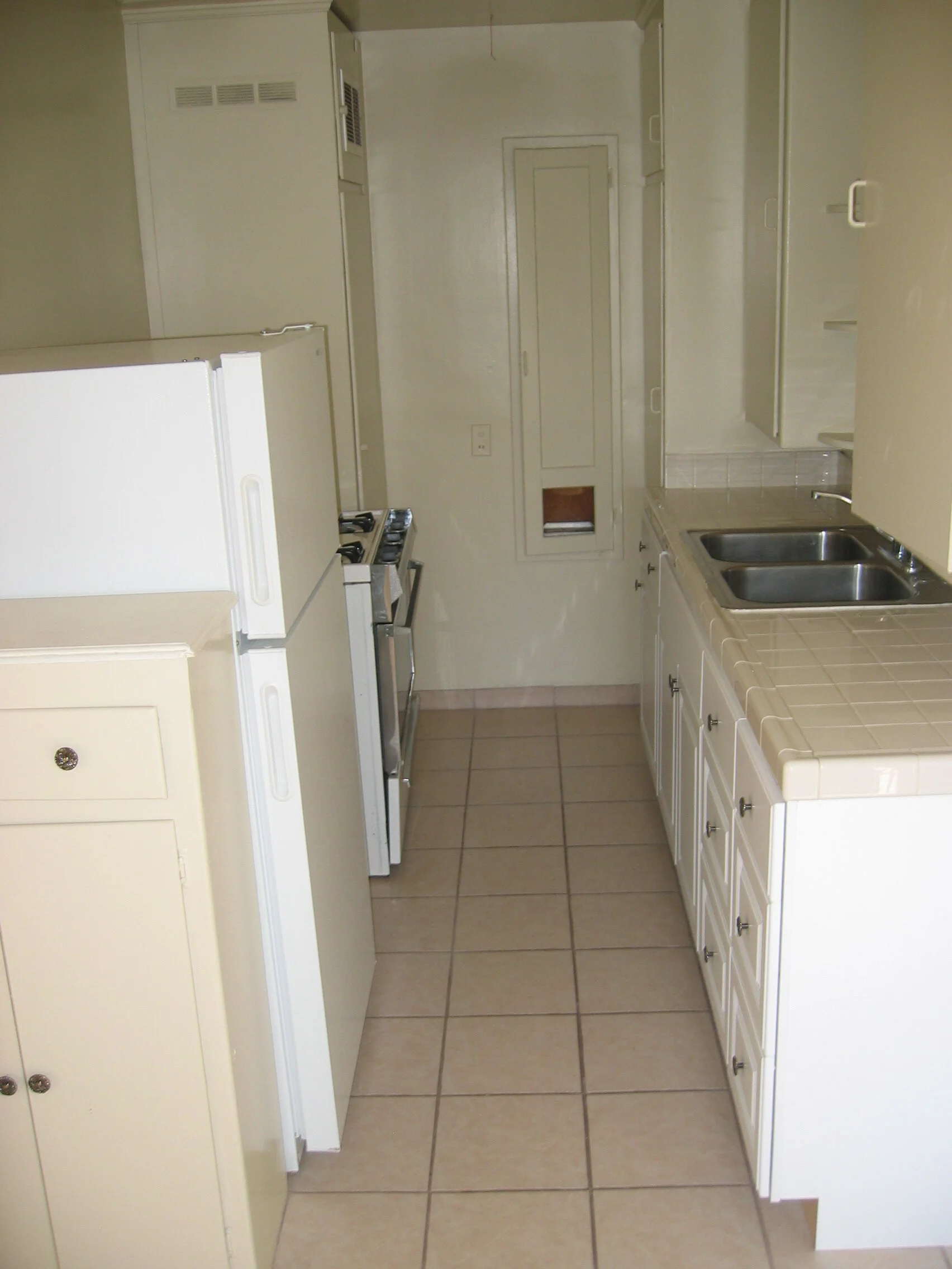 Studio/One Bedroom Kitchen