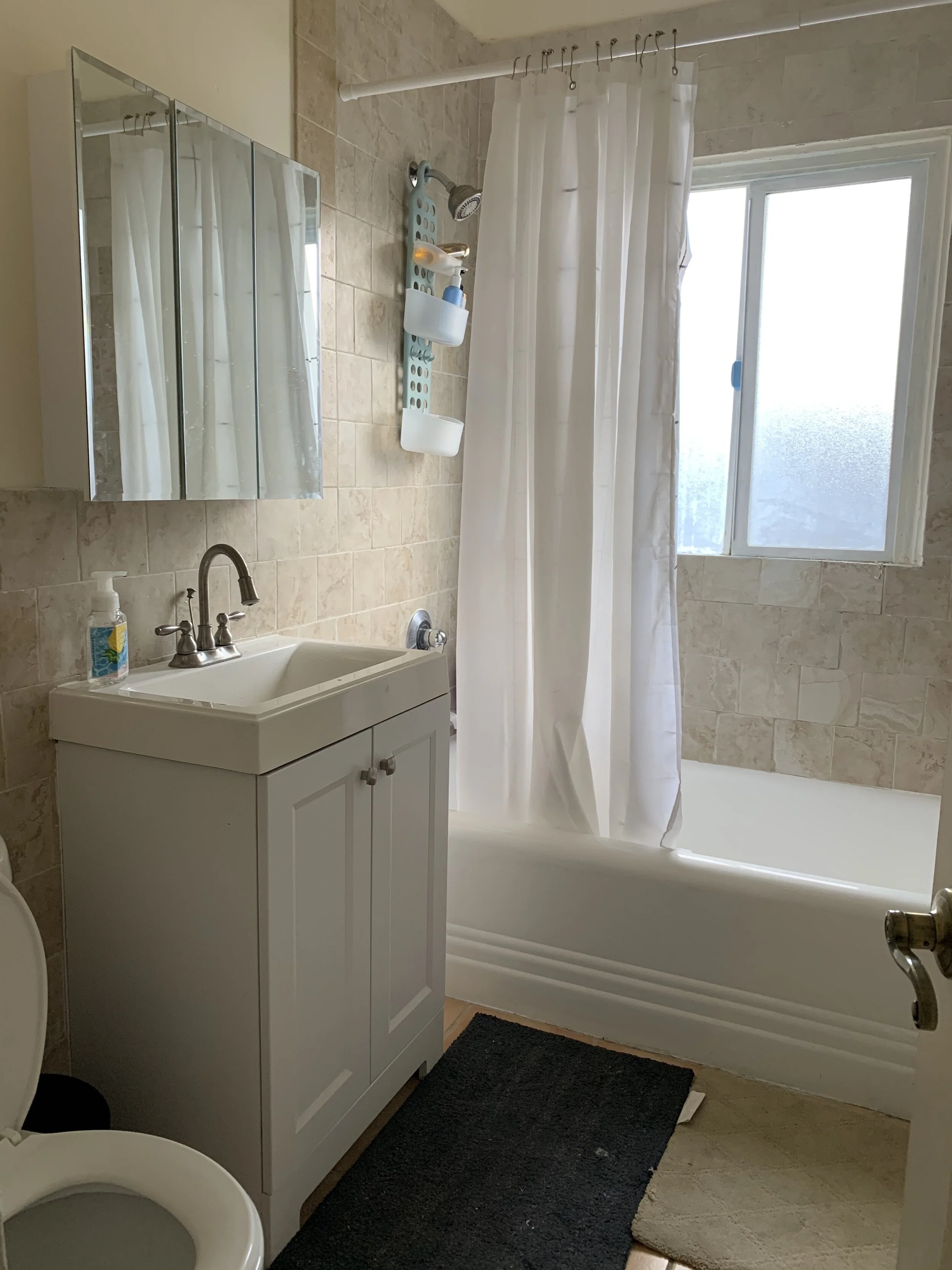 Junior Studio Bathroom