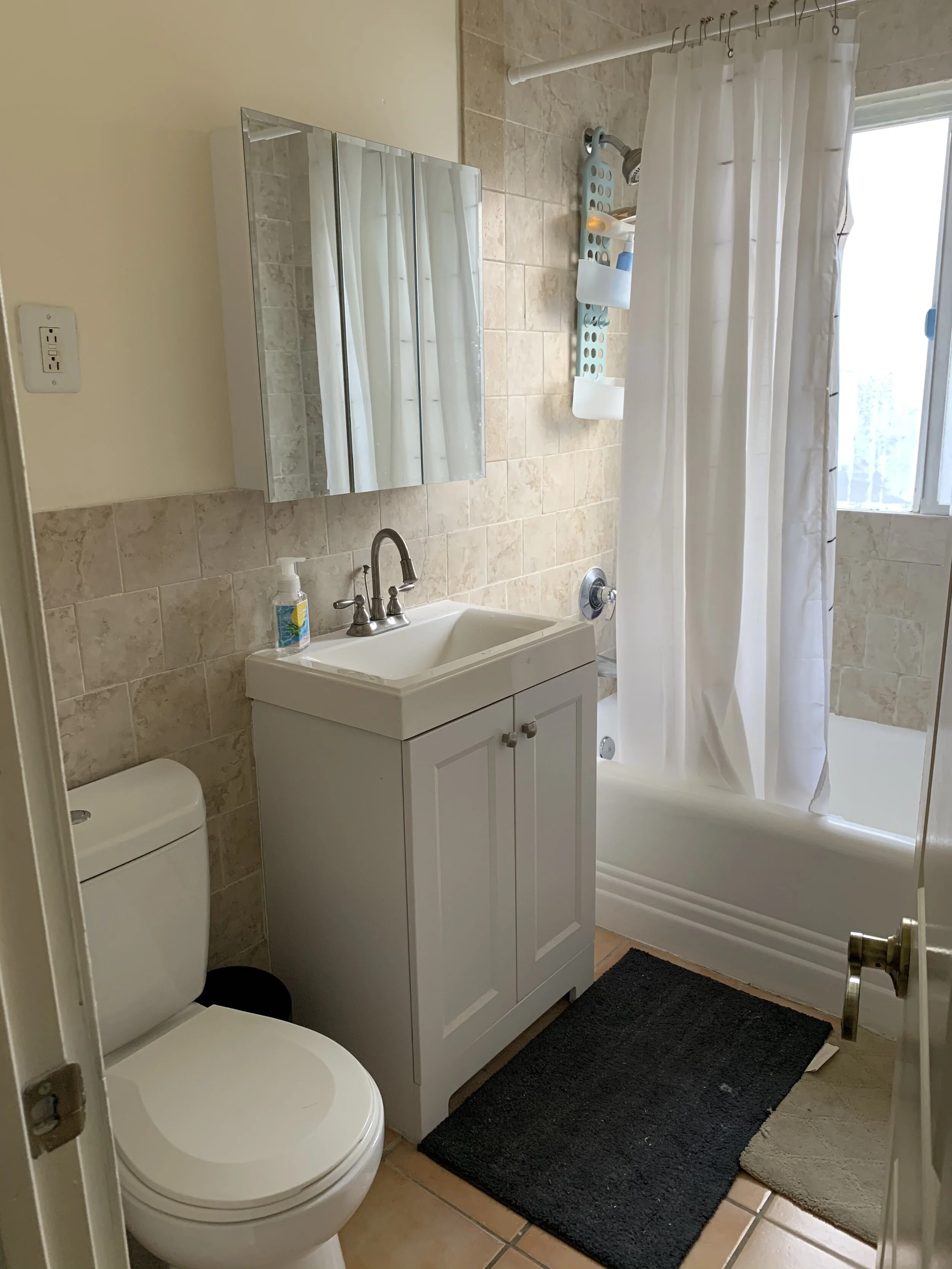 Junior Studio Bathroom