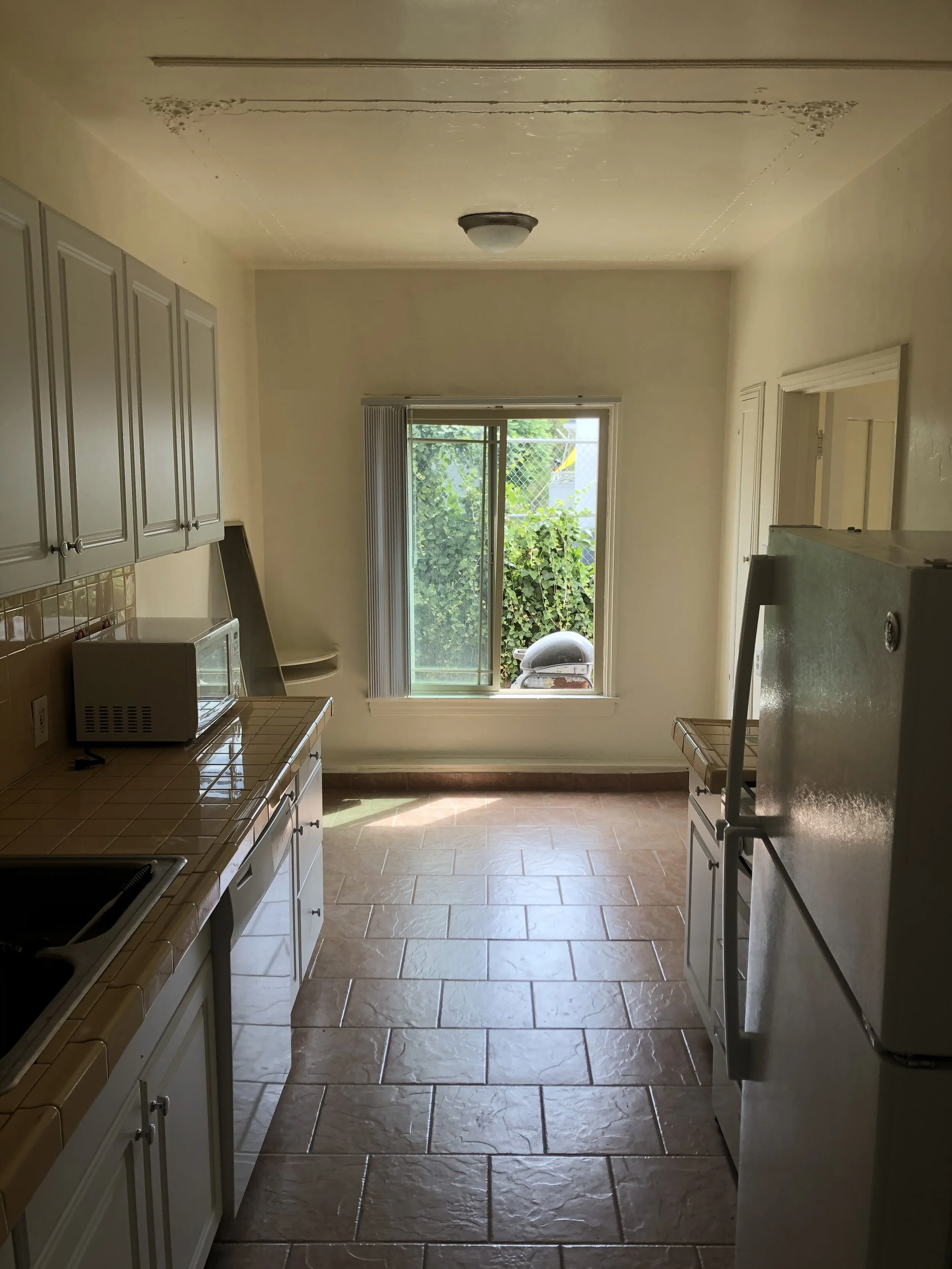 1 Bed Kitchen (105)